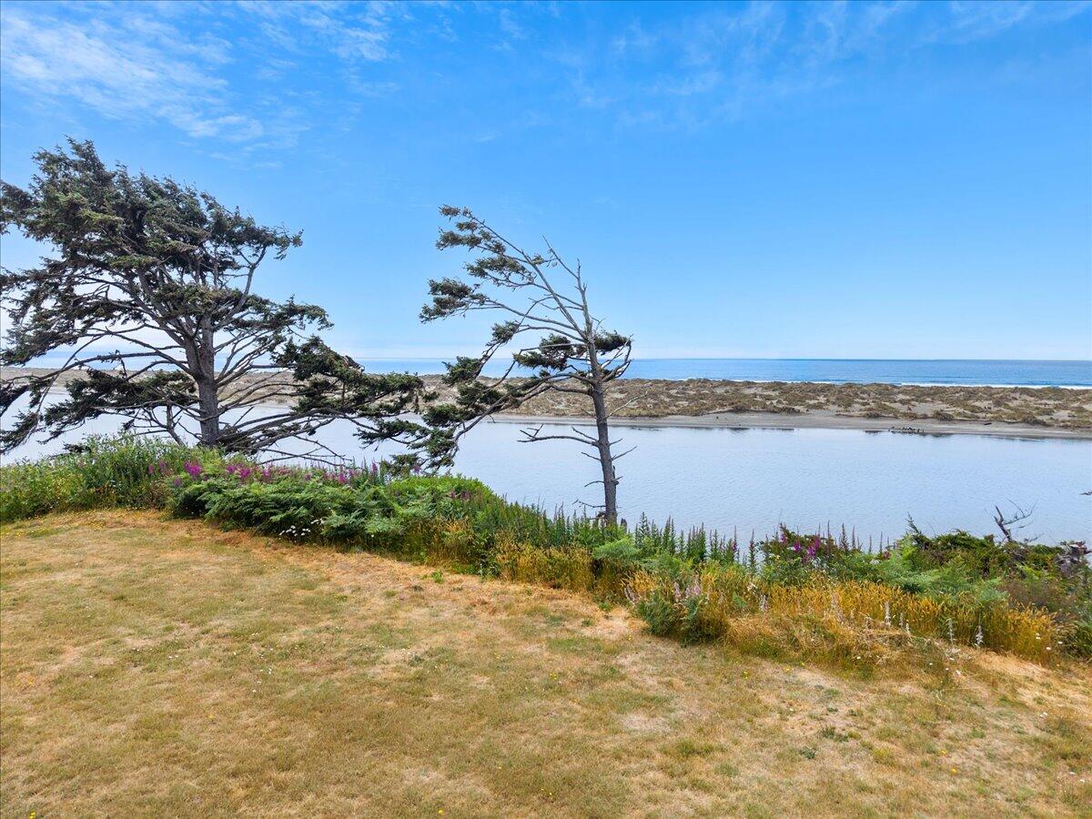 2612 Knox Cove Drive, McKinleyville