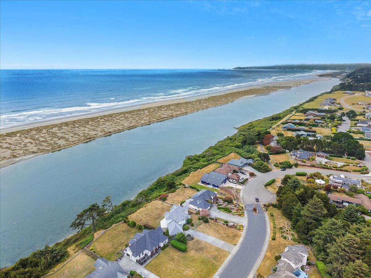 2612 Knox Cove Drive, McKinleyville