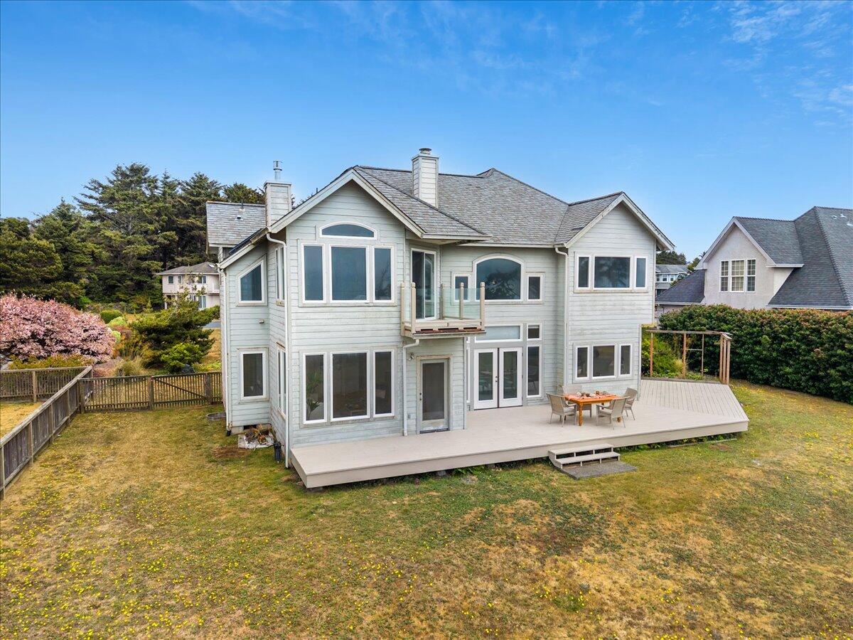 2612 Knox Cove Drive, McKinleyville
