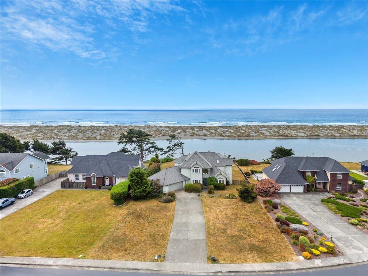 2612 Knox Cove Drive, McKinleyville