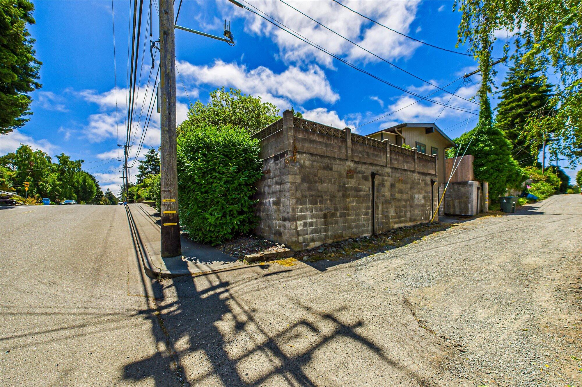2155 Everding Street
