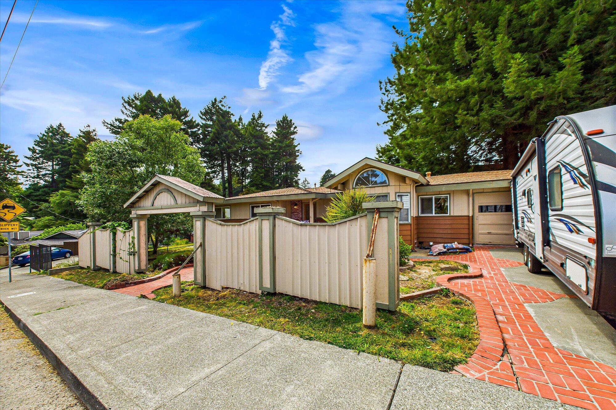 4290 Fairway Drive