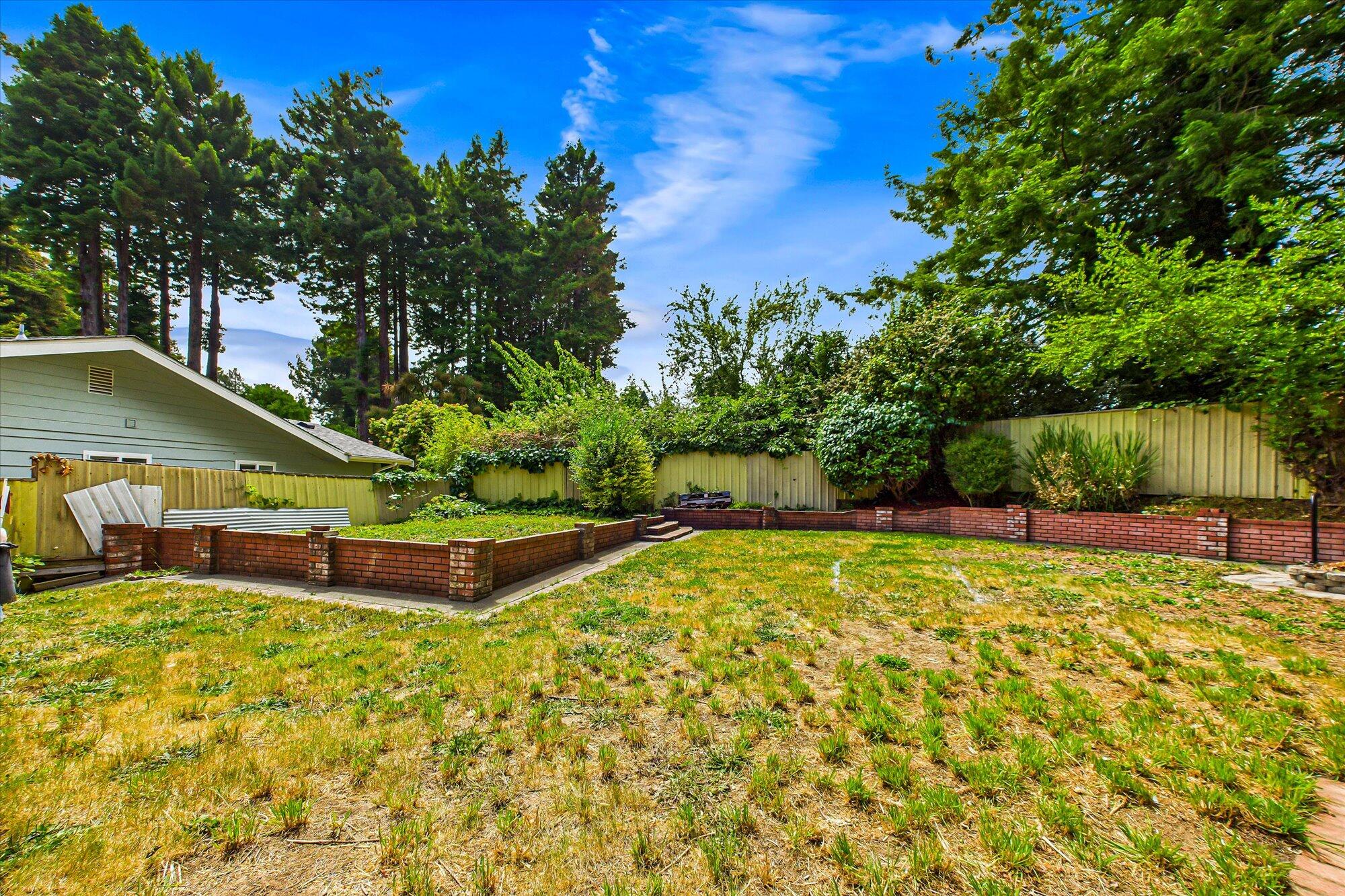 4290 Fairway Drive