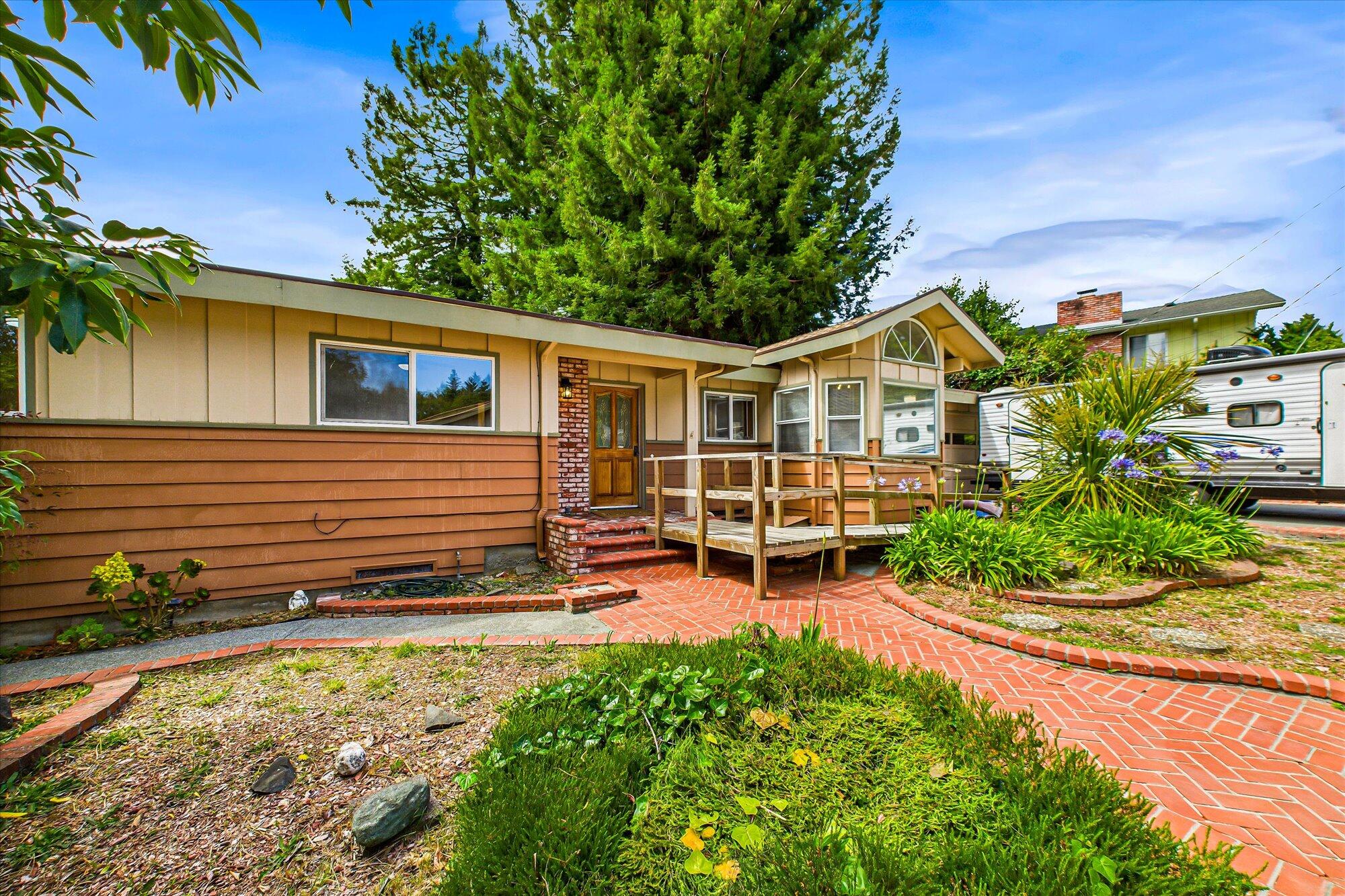 4290 Fairway Drive