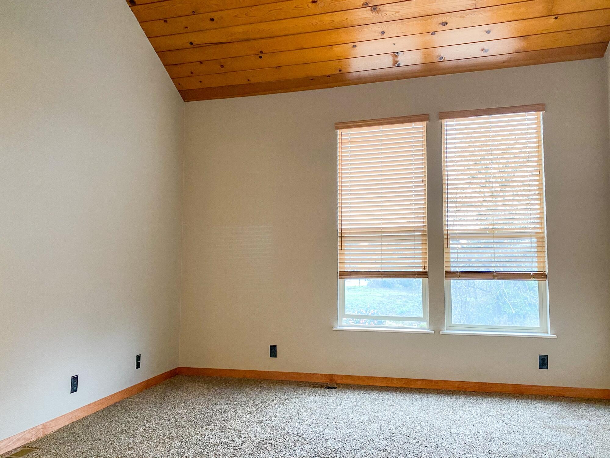 1449 Myrtle #17 Avenue