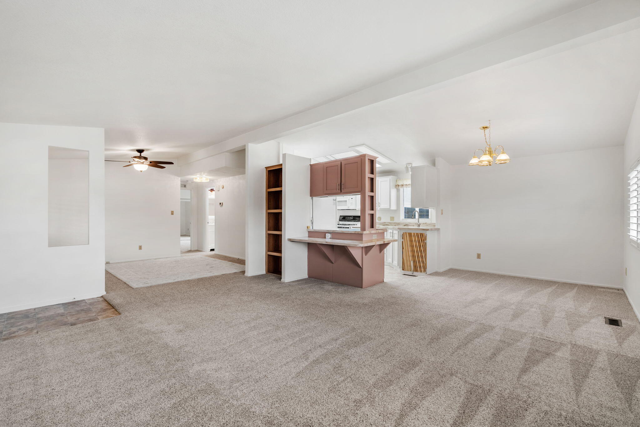 18 Sunshine Way, 18
