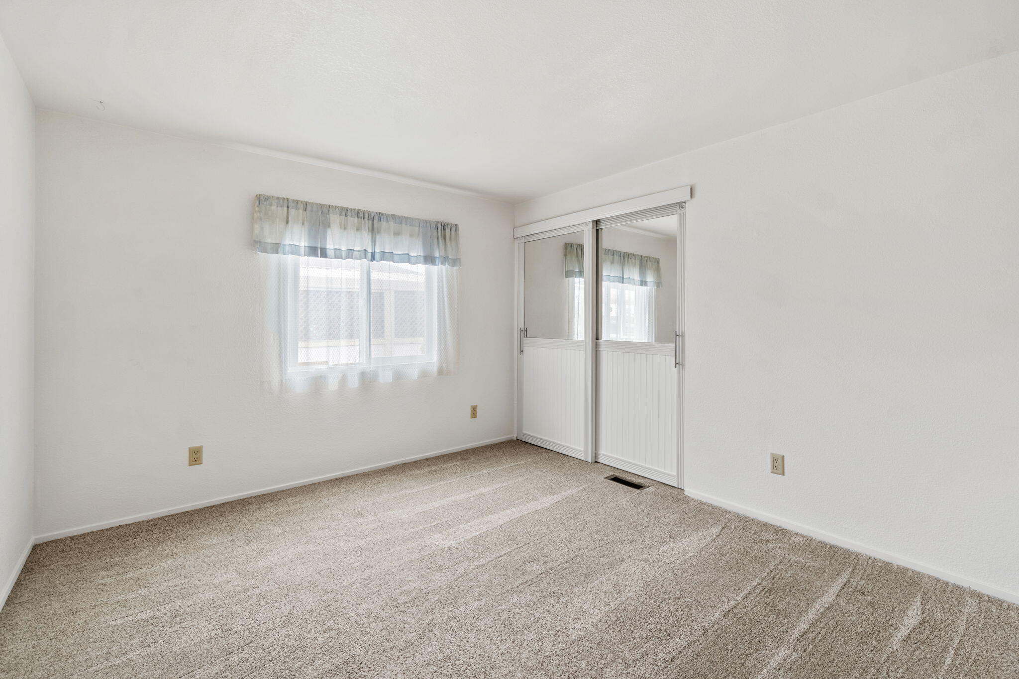 18 Sunshine Way, 18