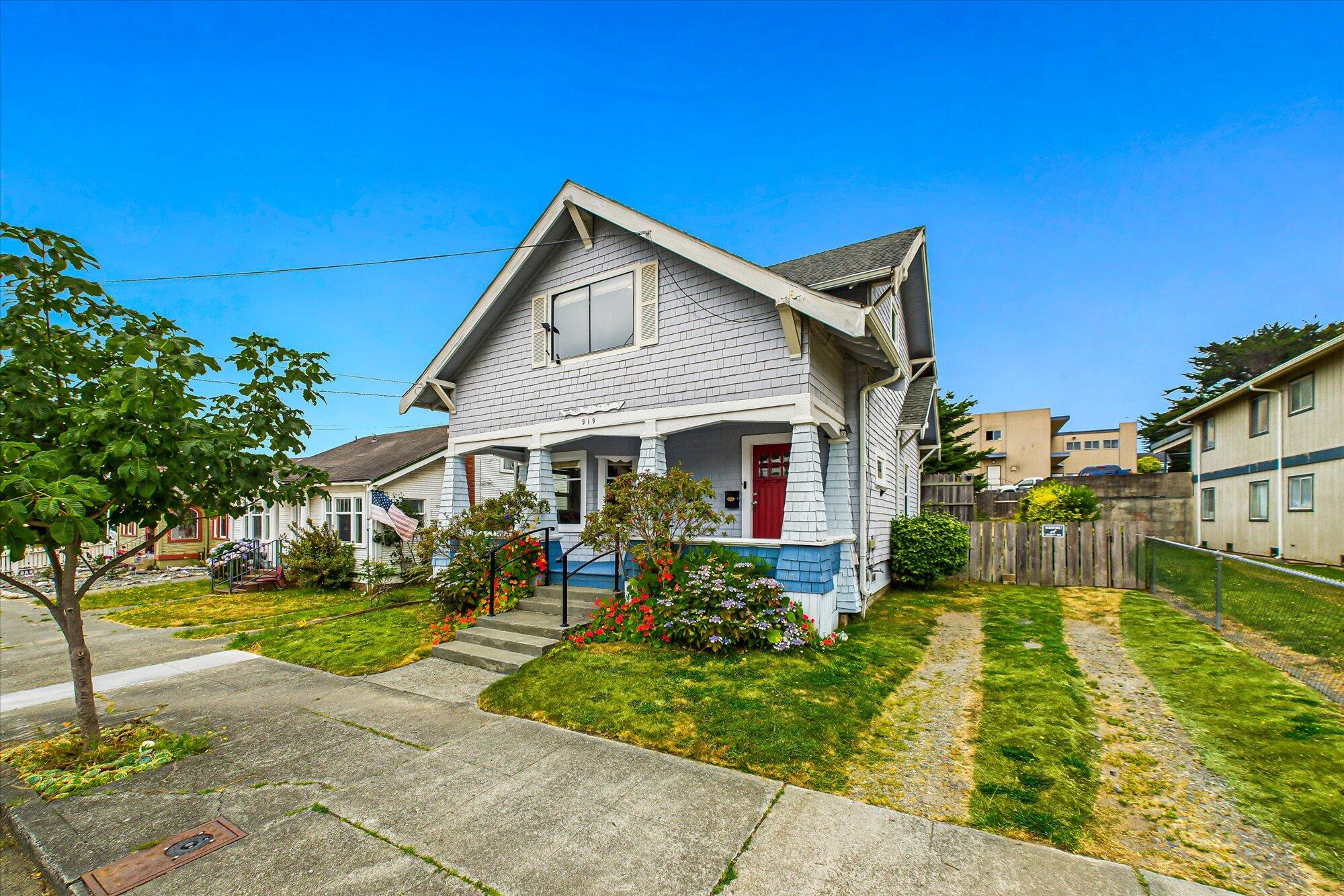 919 D Street