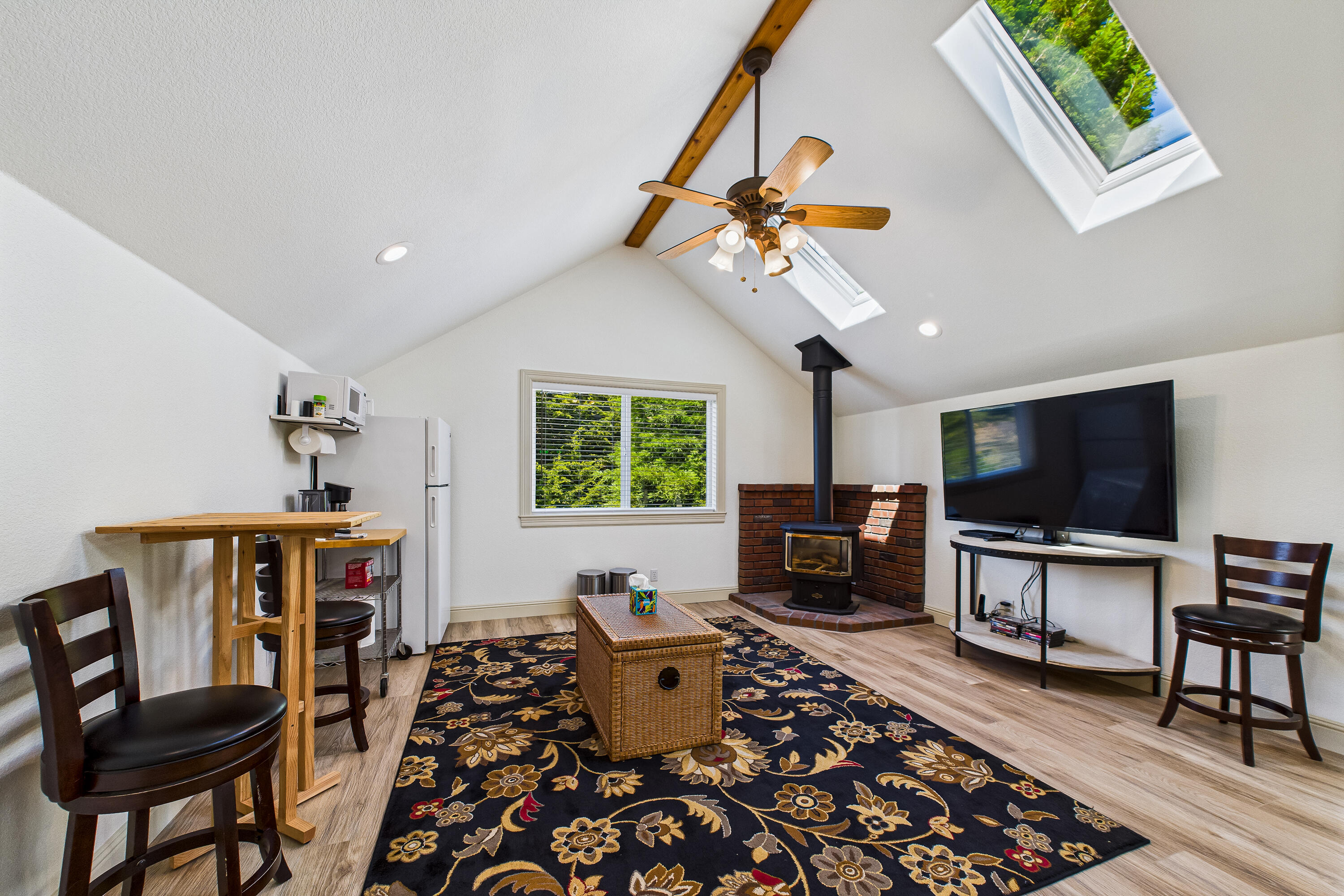 284 Sunrise Court