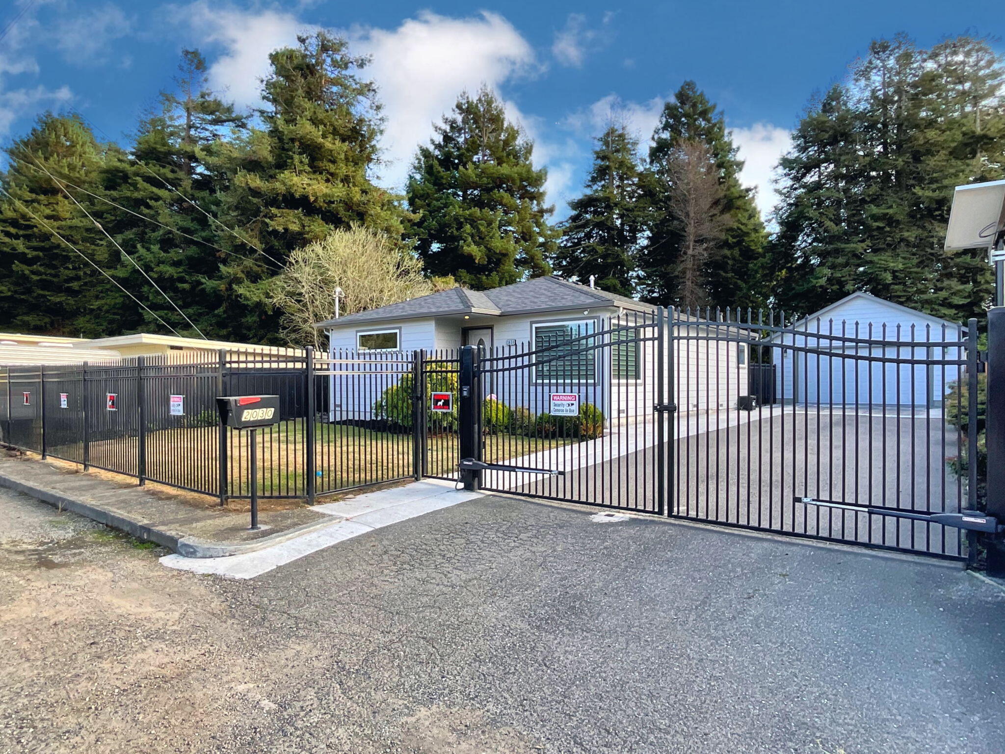 2030 Simmons Road