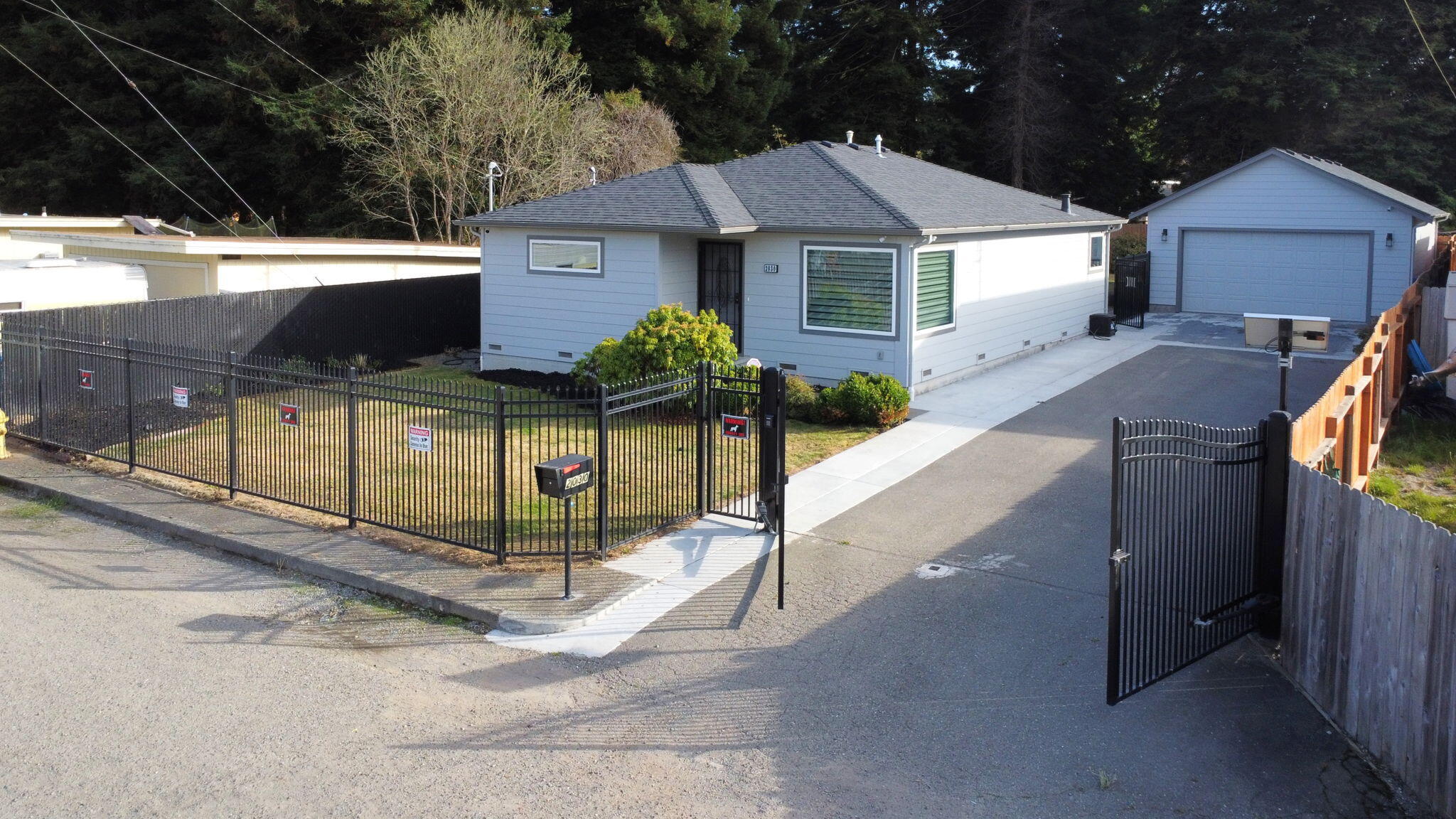 2030 Simmons Road