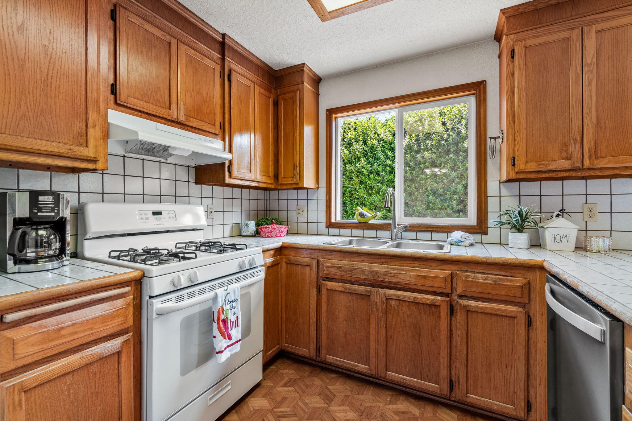 6175 Walnut Drive