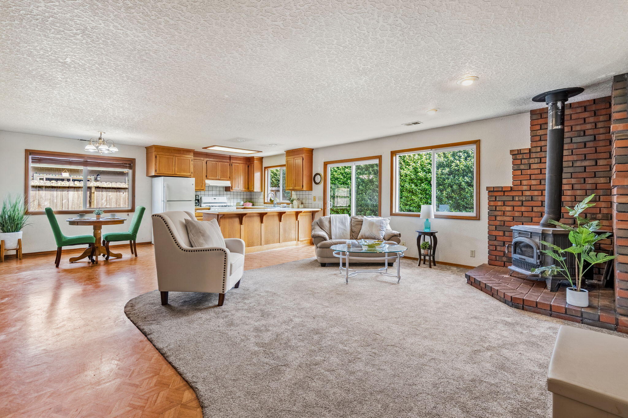 6175 Walnut Drive