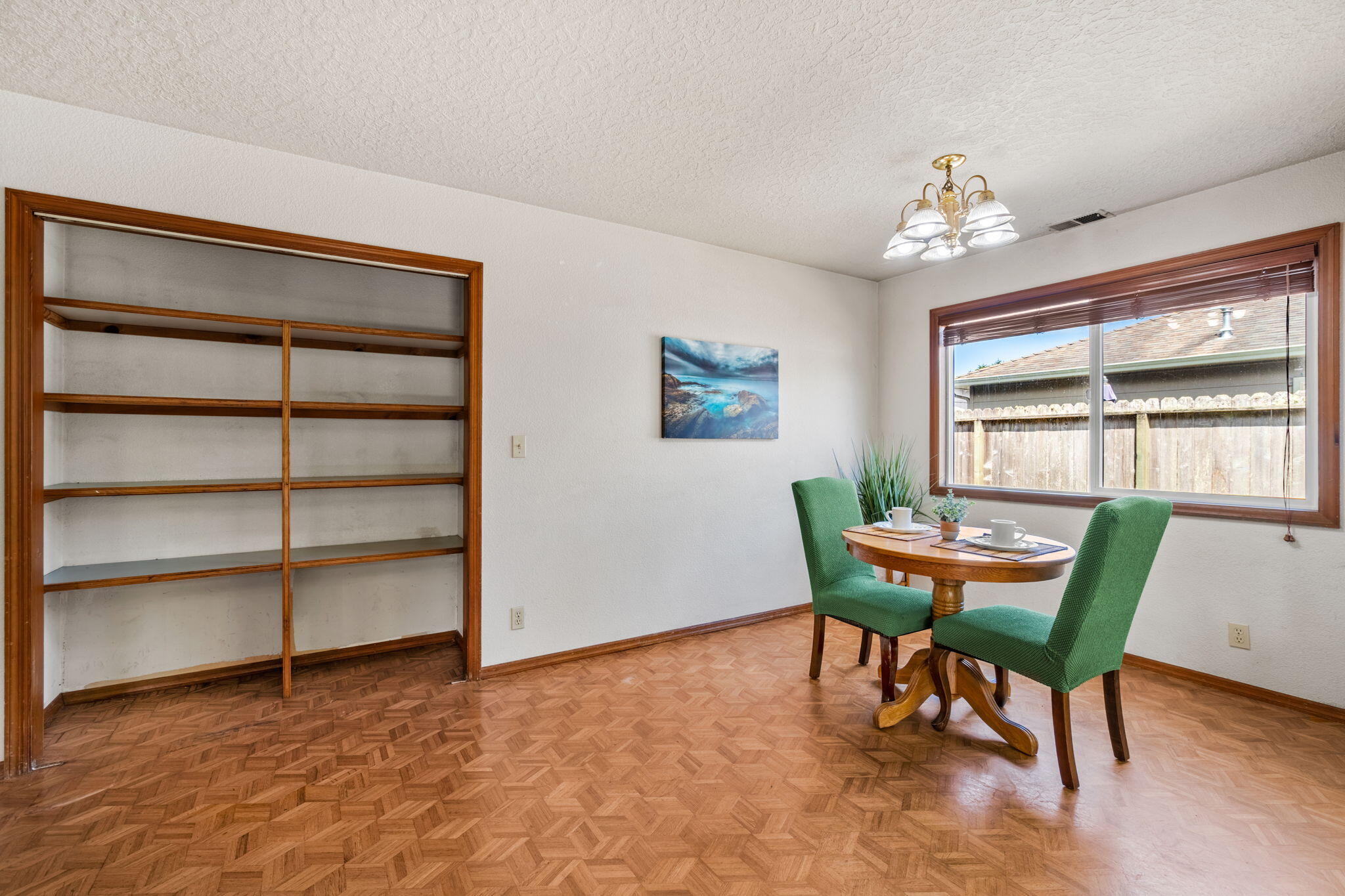 6175 Walnut Drive