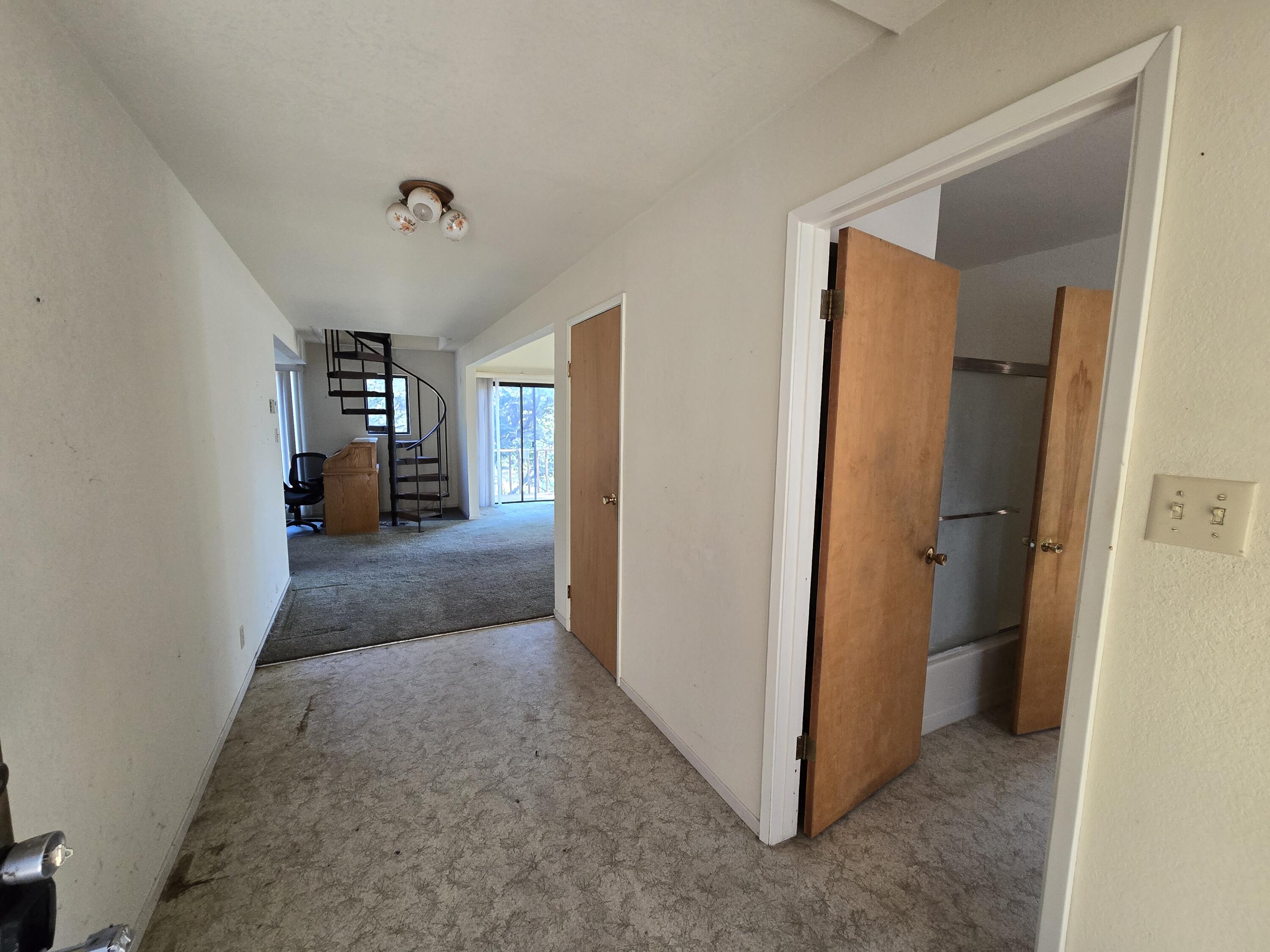 17 Spruce Court