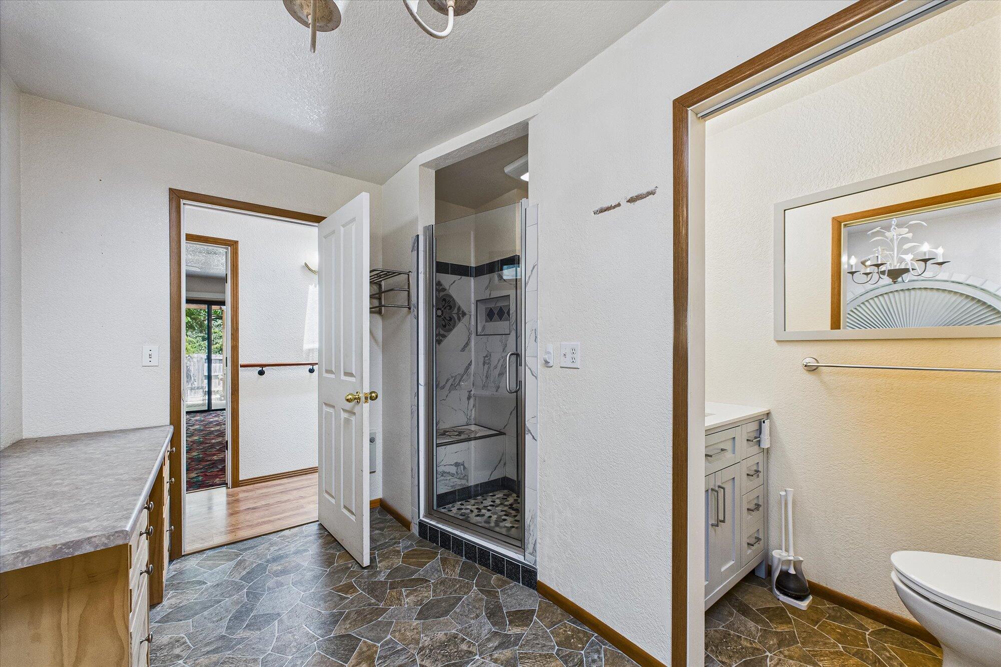 2481 Freshwater Road