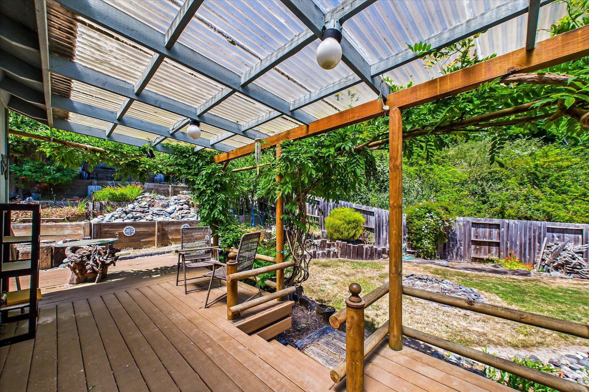 2481 Freshwater Road