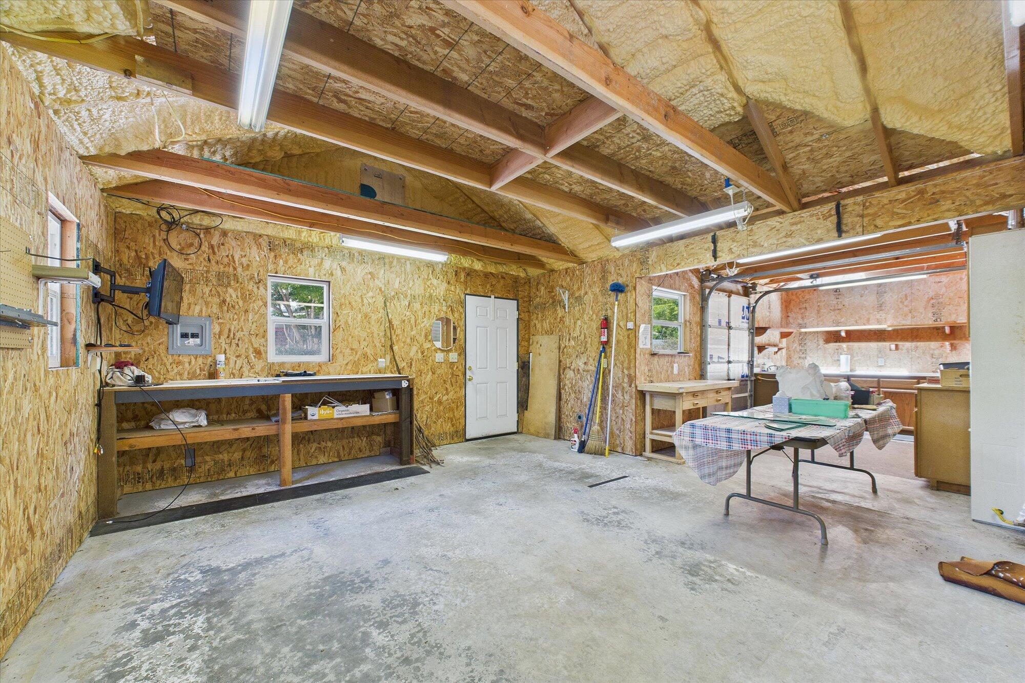 2481 Freshwater Road