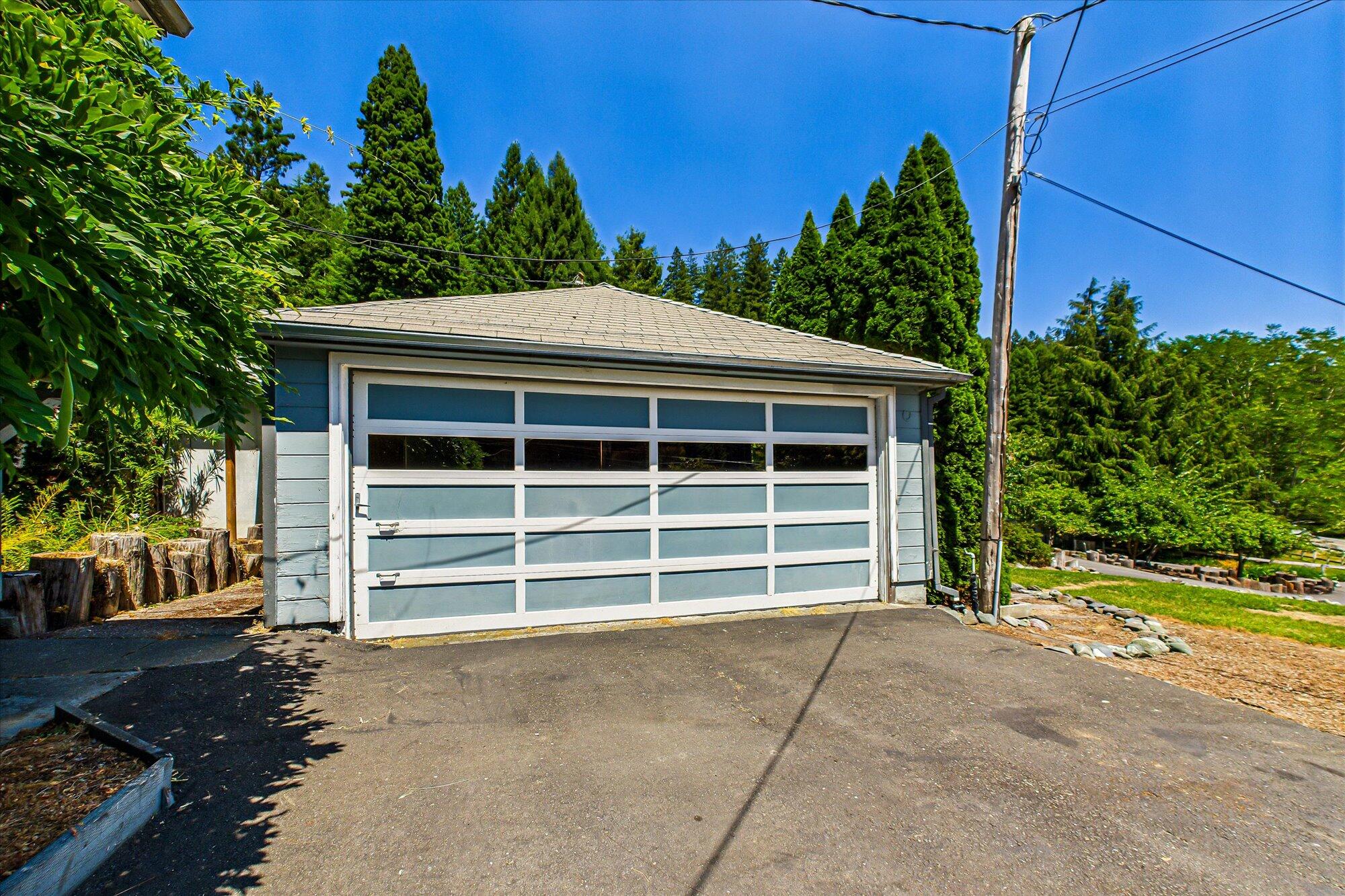 2481 Freshwater Road