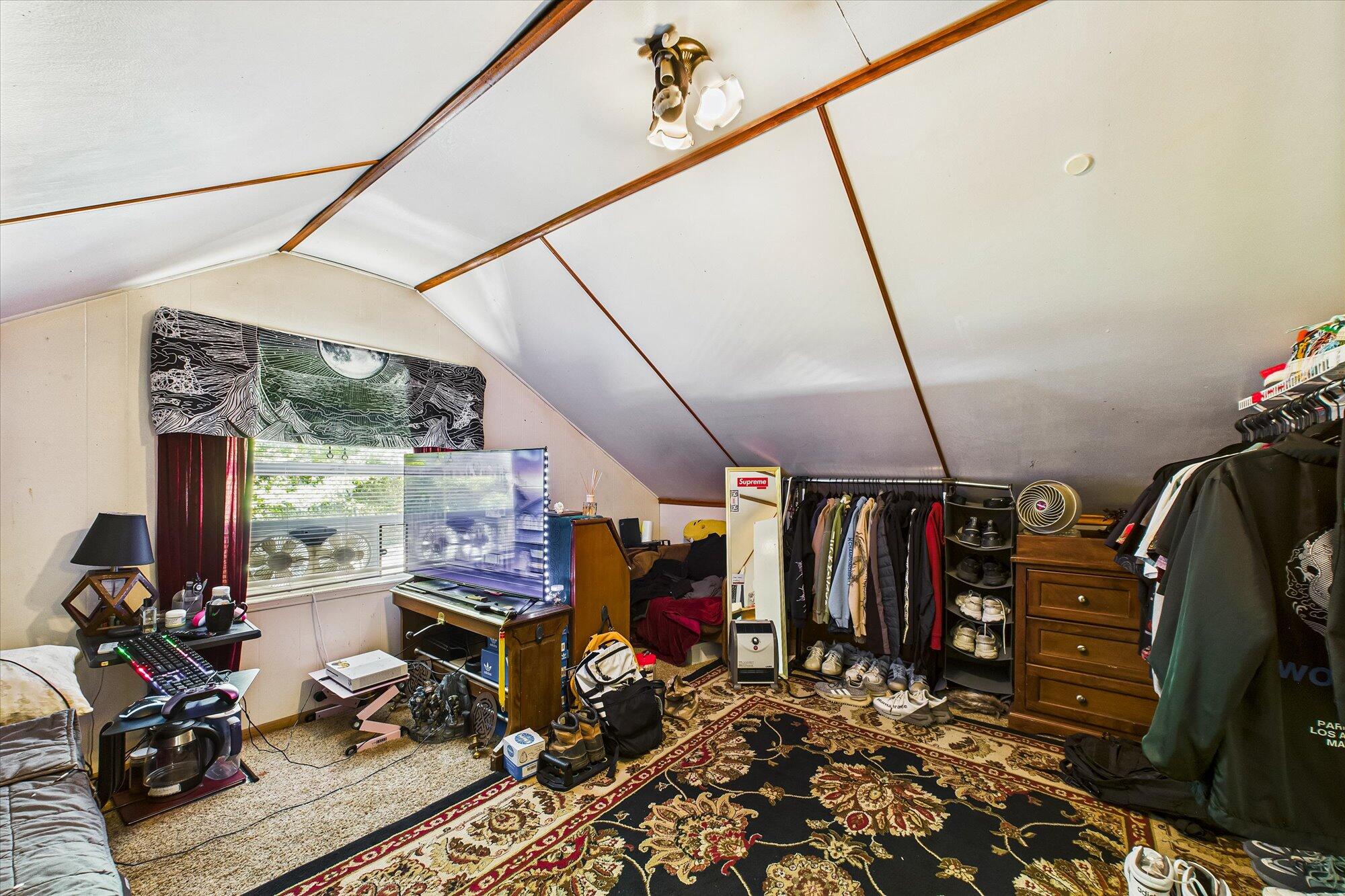 2481 Freshwater Road
