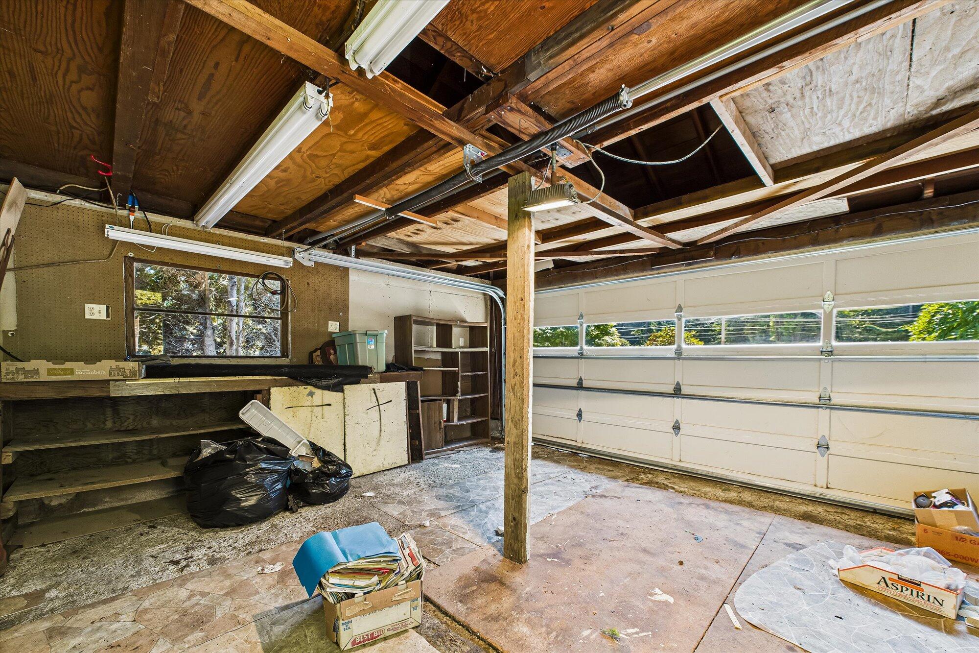 2481 Freshwater Road