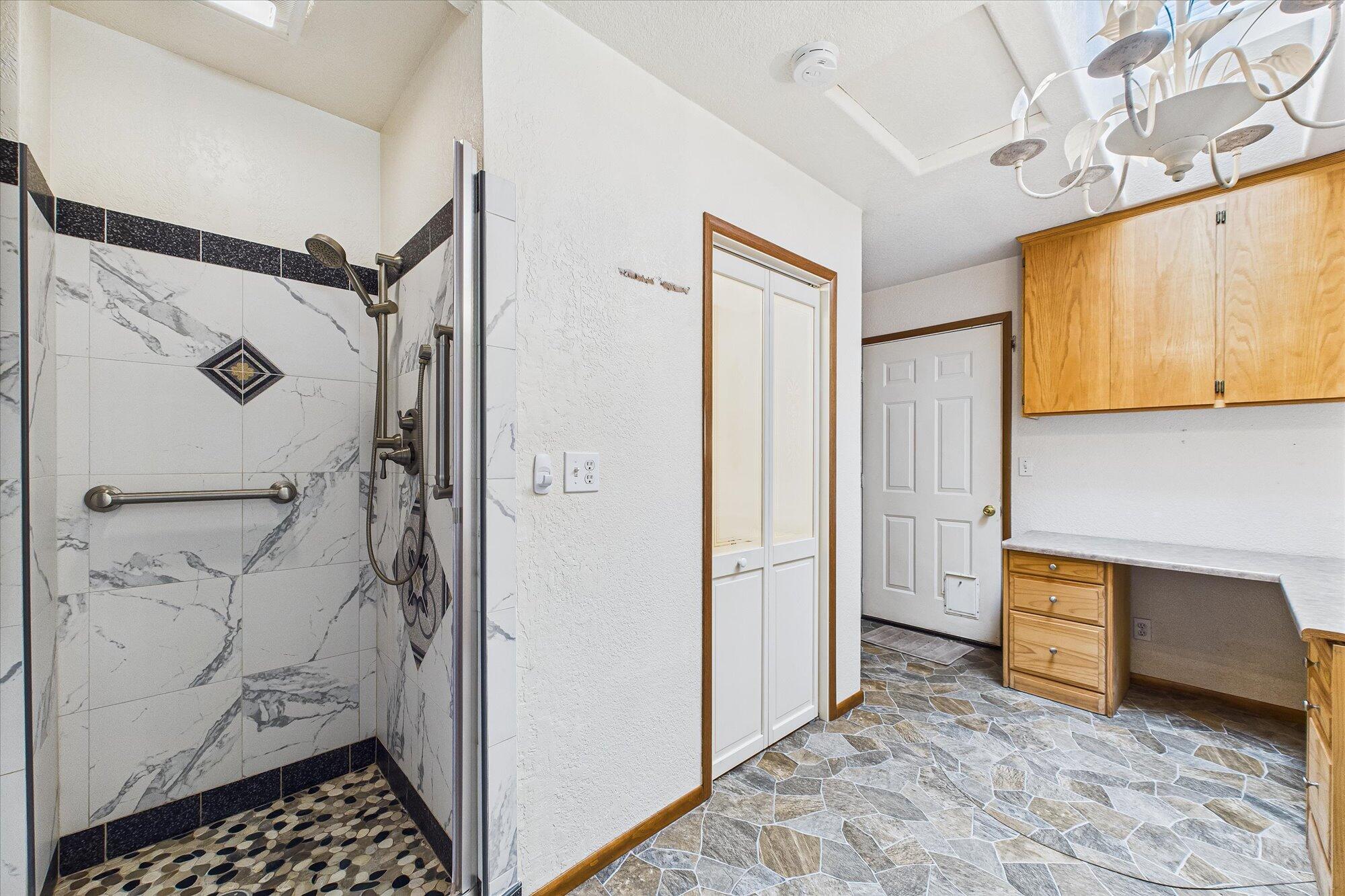 2481 Freshwater Road