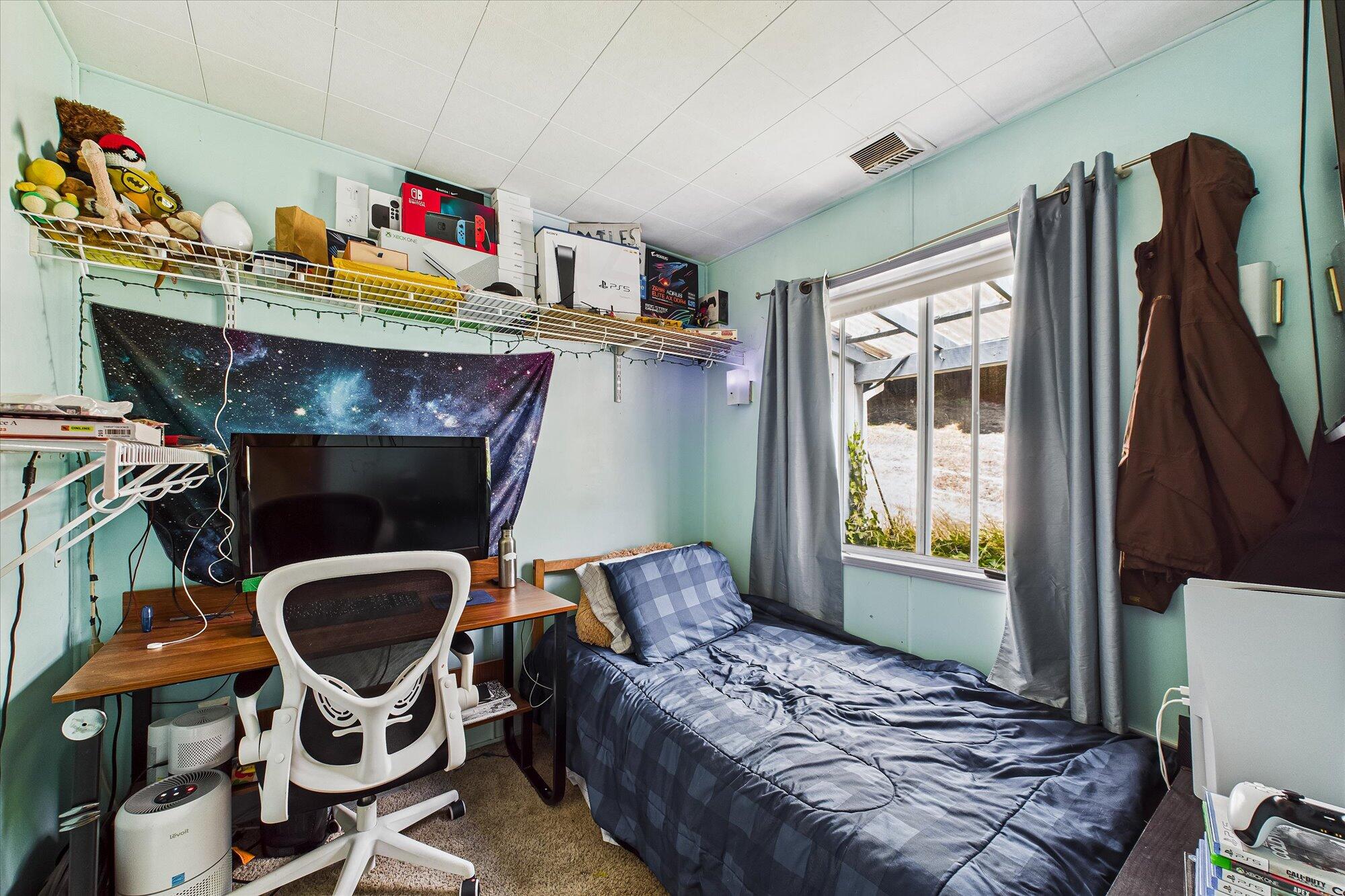 2481 Freshwater Road