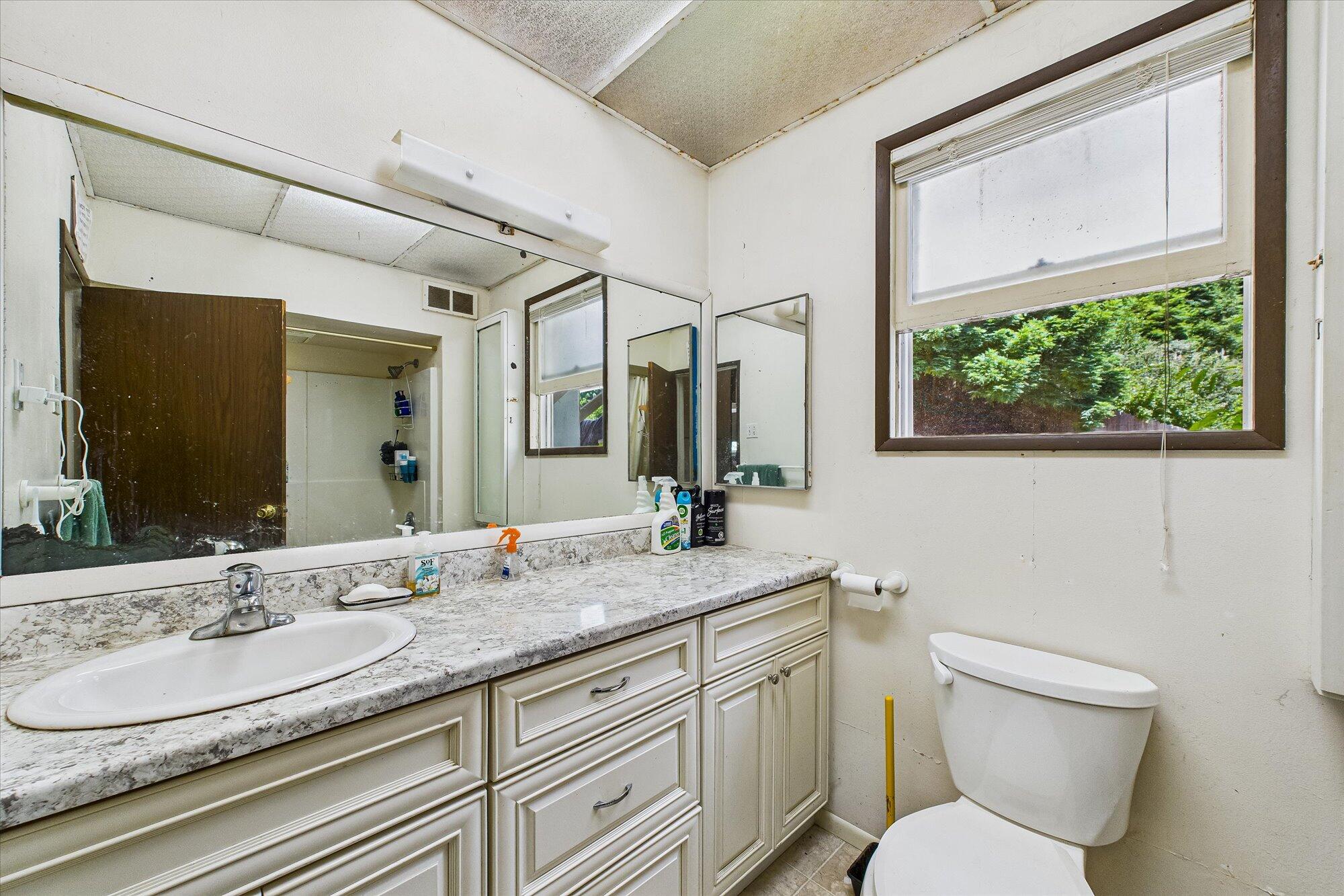 2481 Freshwater Road