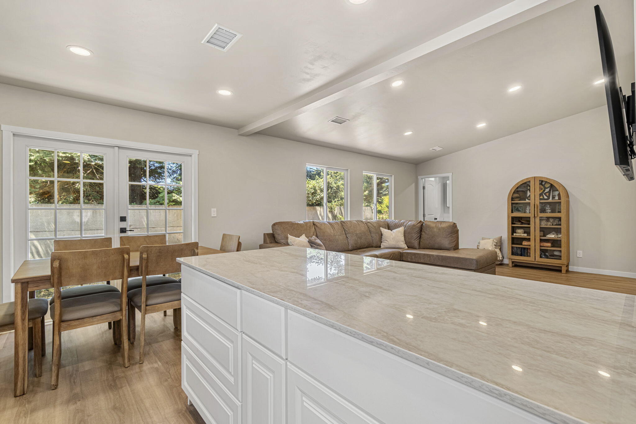 2430 Thiel Avenue, McKinleyville