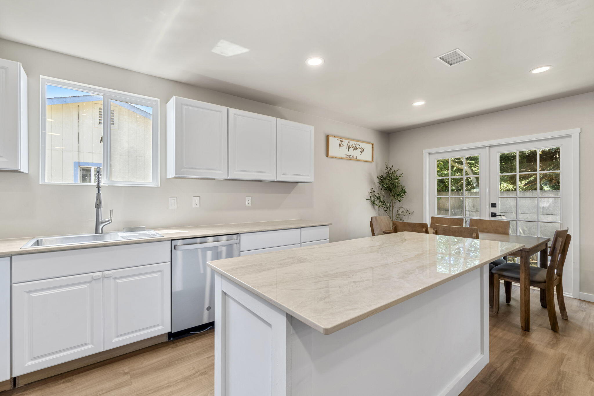 2430 Thiel Avenue, McKinleyville