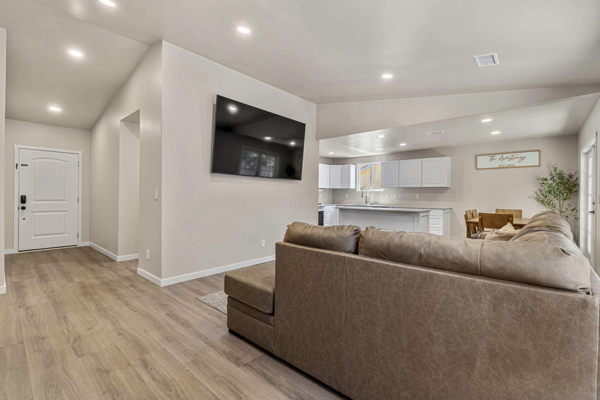 2430 Thiel Avenue, McKinleyville