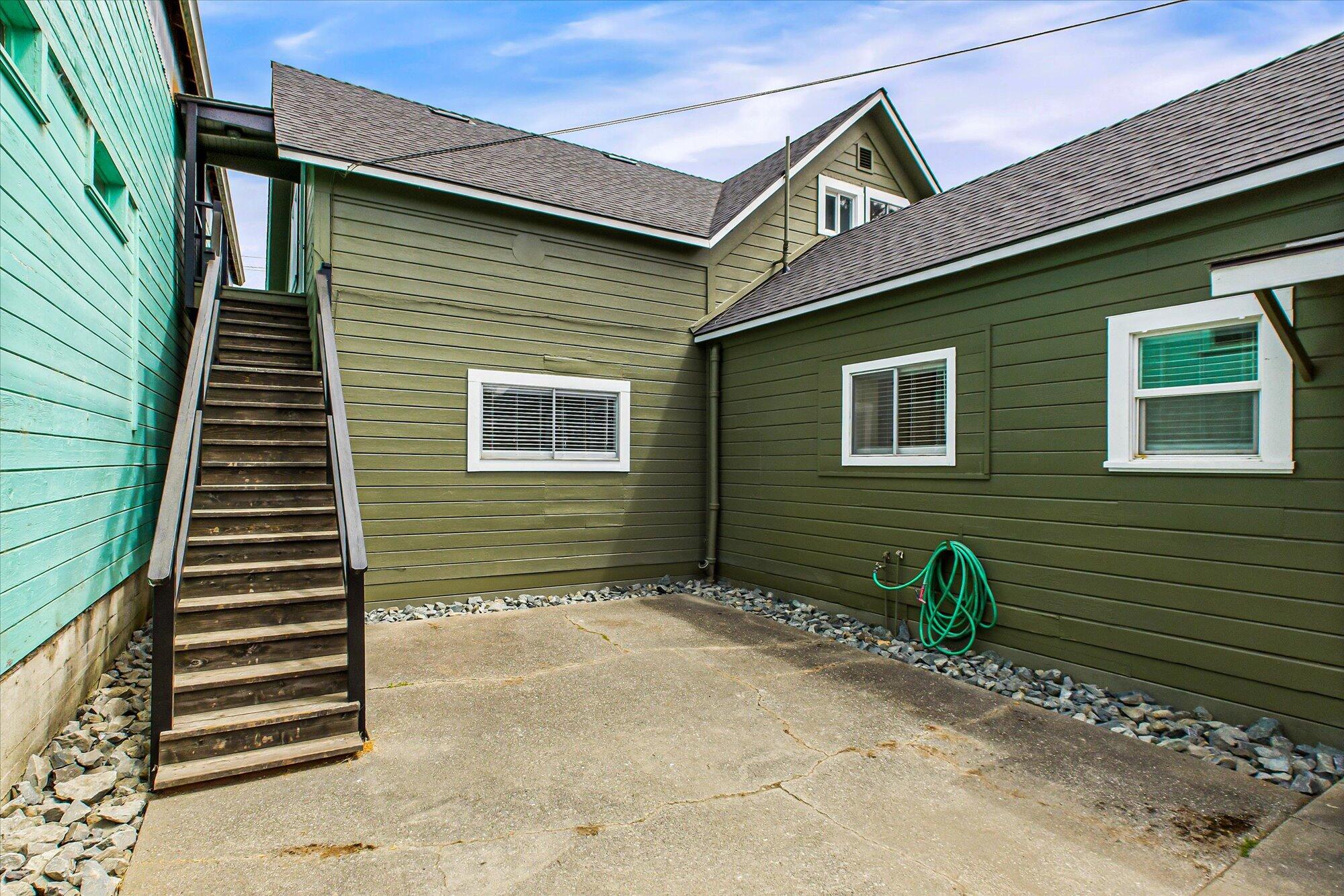 1645 Main Street