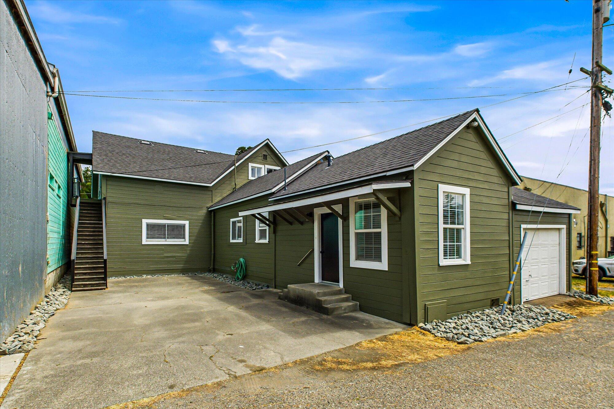 1645 Main Street