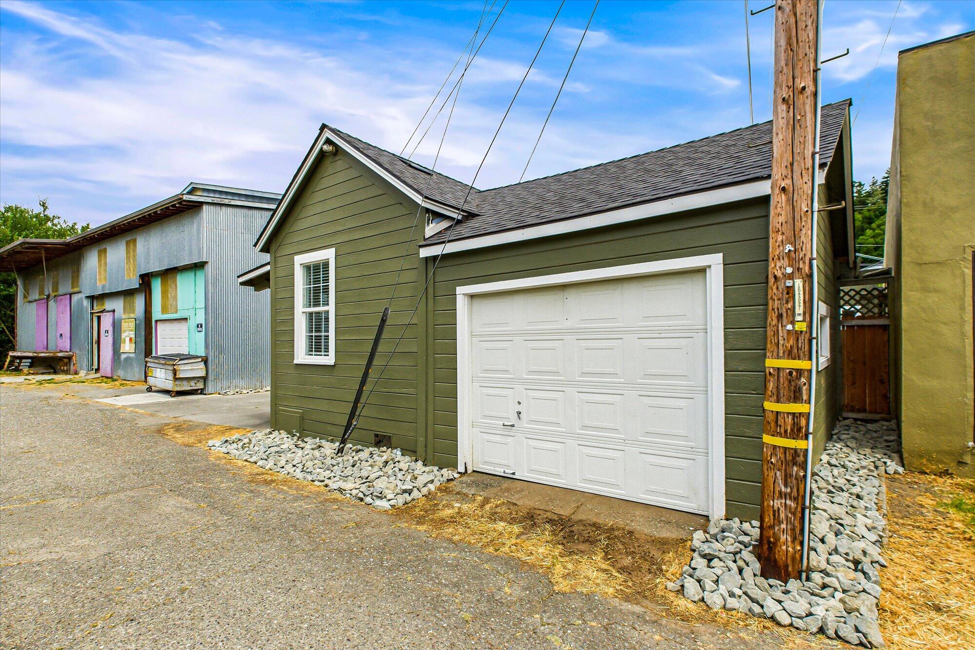 1645 Main Street