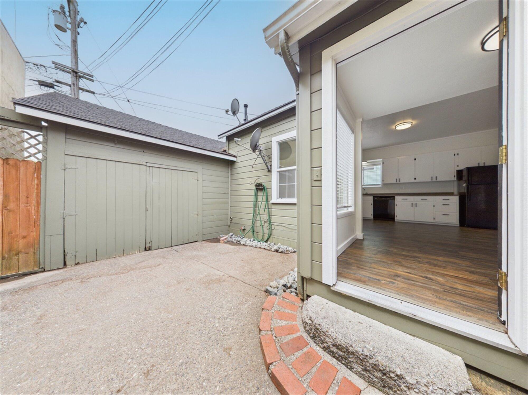 1645 Main Street