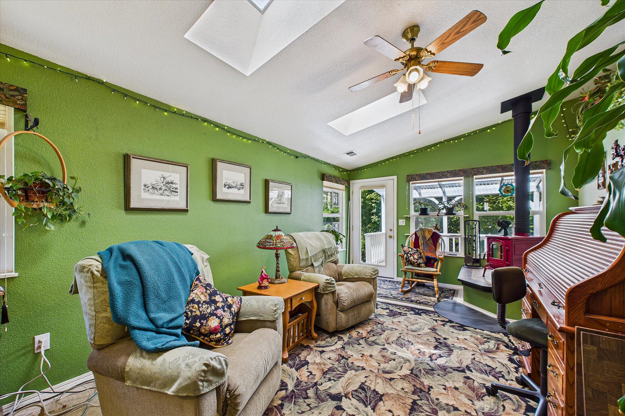 3995 Hillside Court