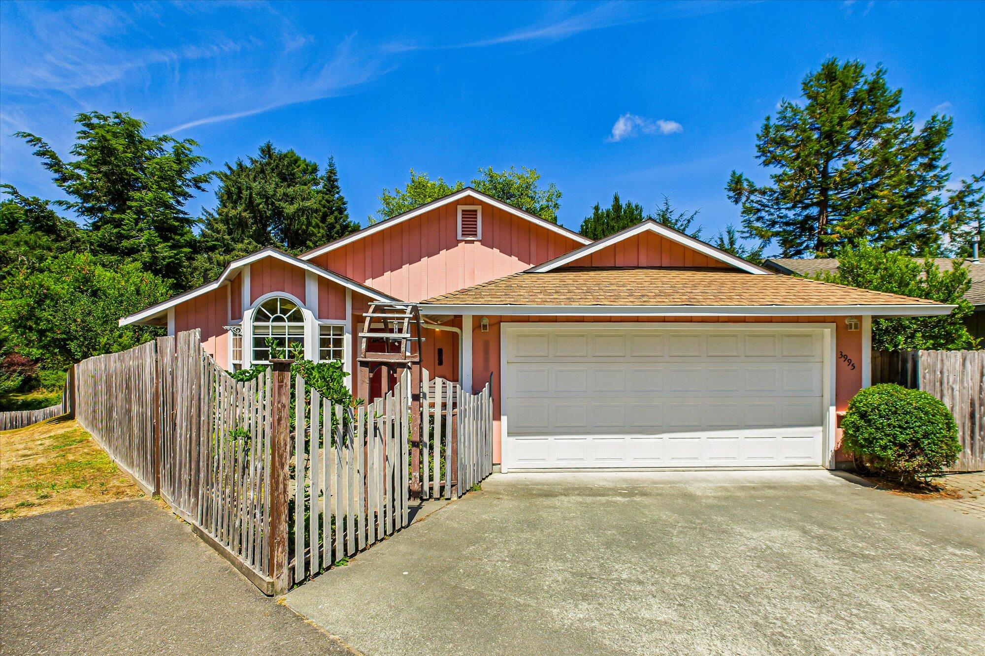 3995 Hillside Court