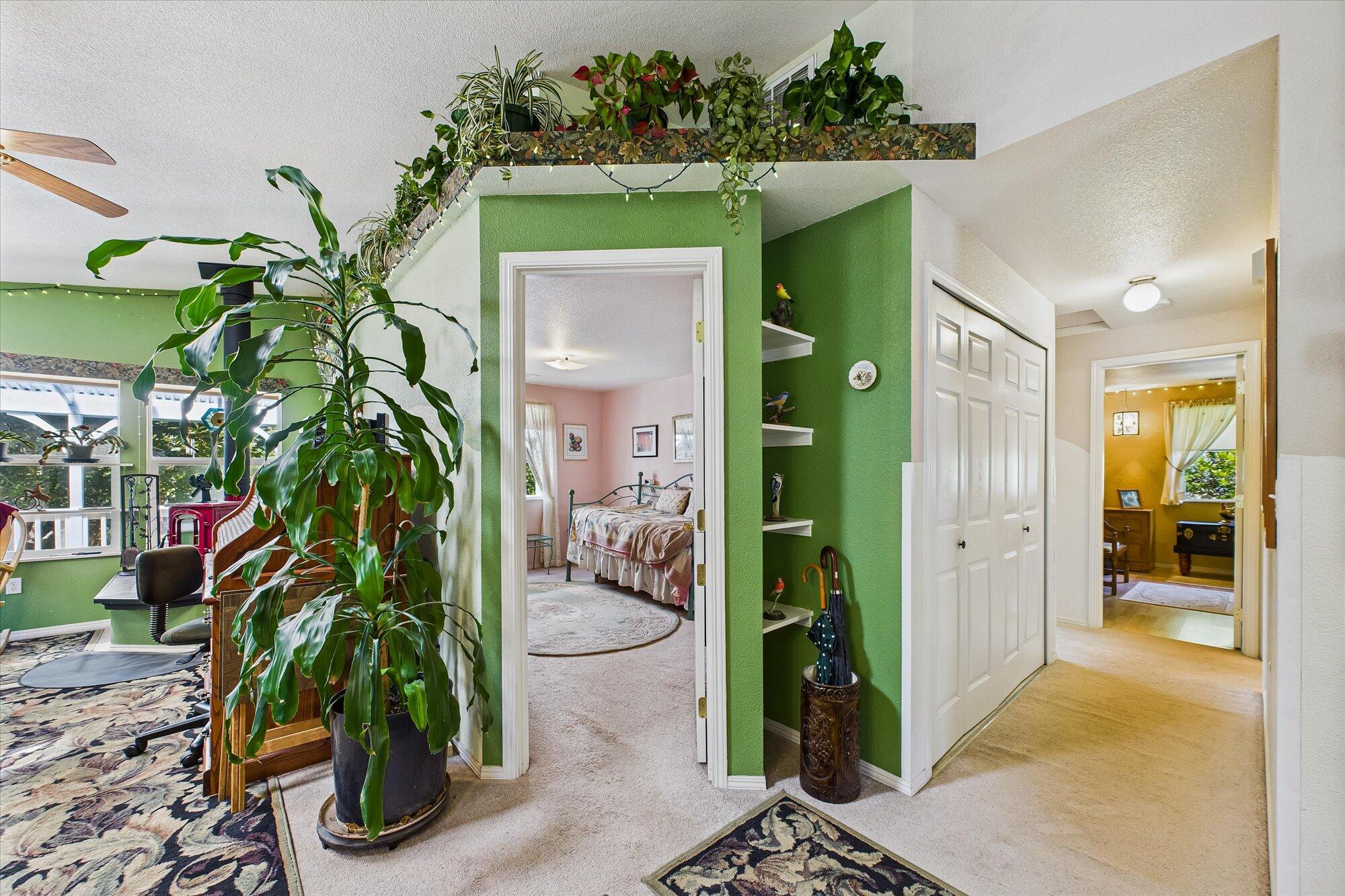 3995 Hillside Court