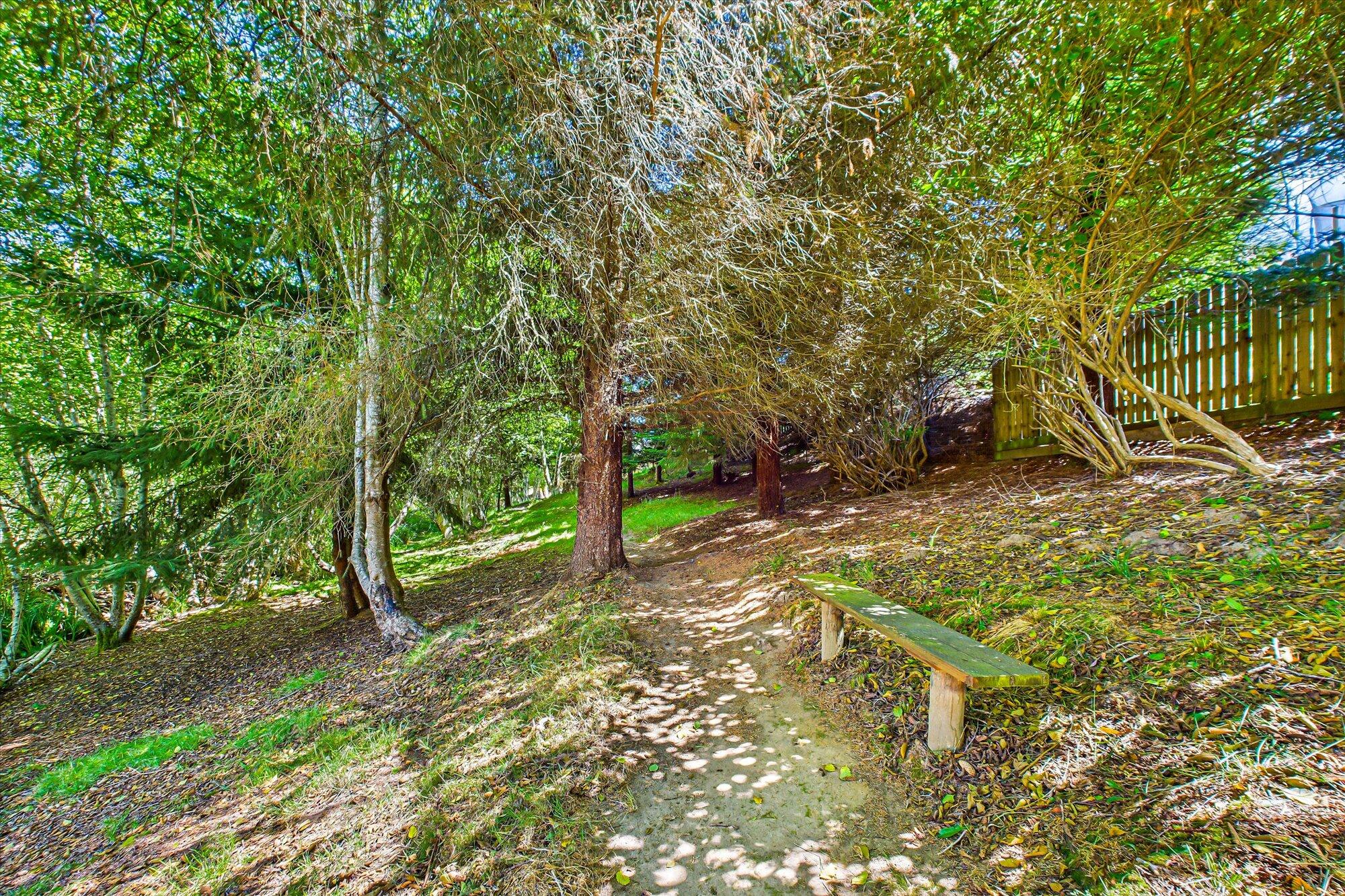 3995 Hillside Court