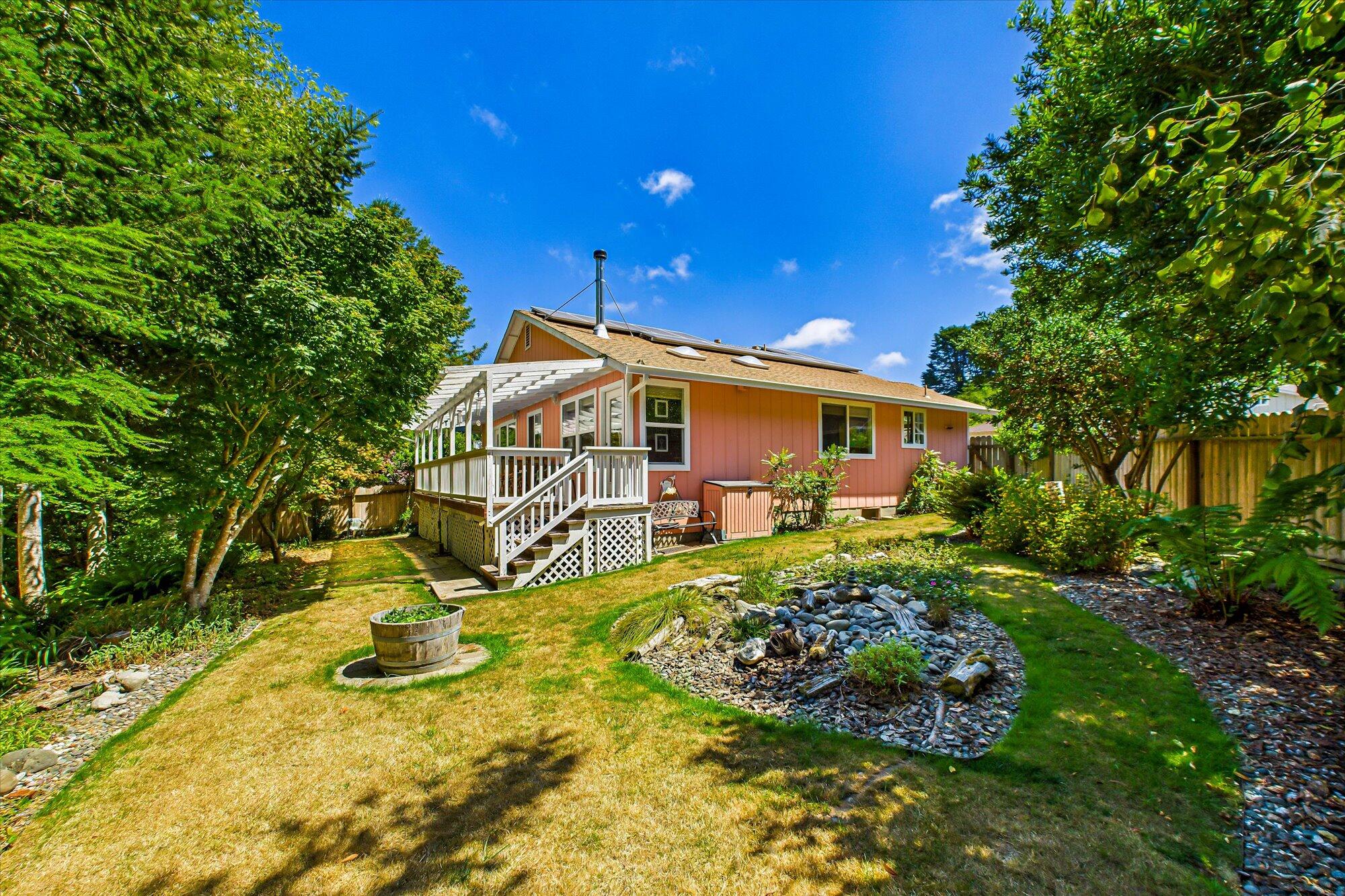3995 Hillside Court