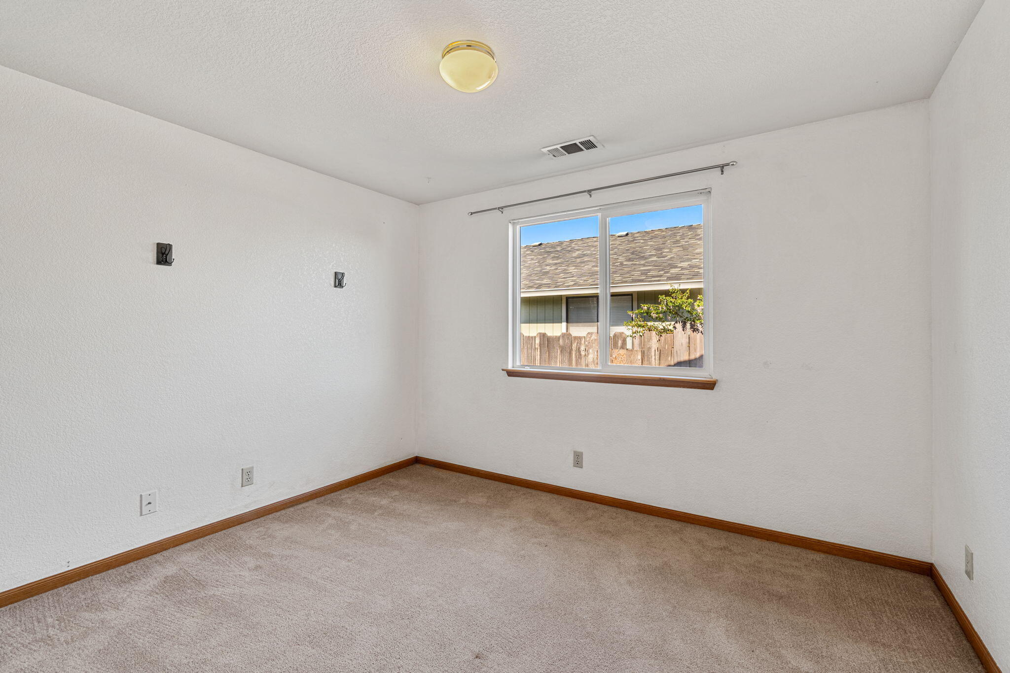 1476 Winchester Avenue, McKinleyville
