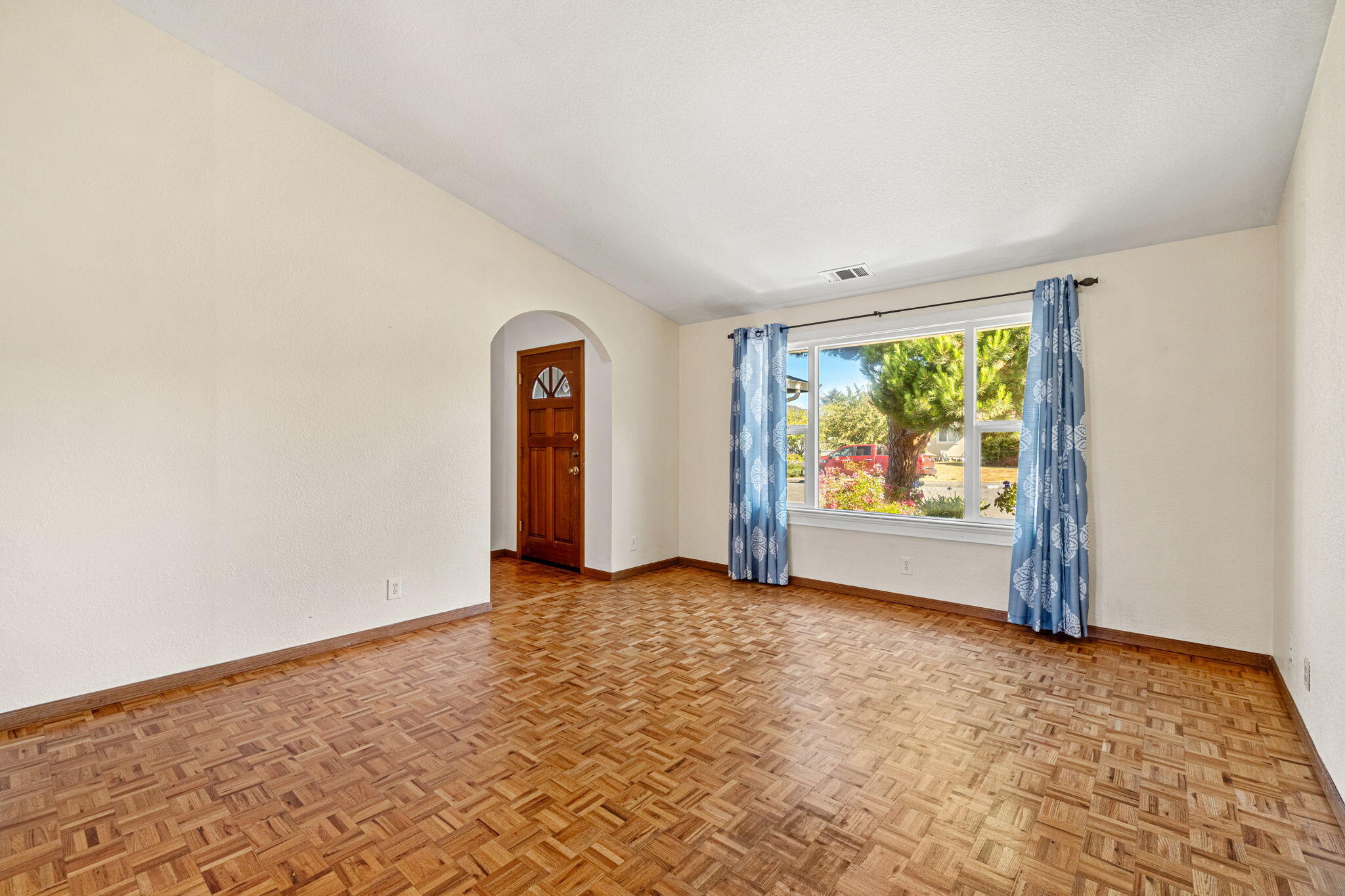 1476 Winchester Avenue, McKinleyville