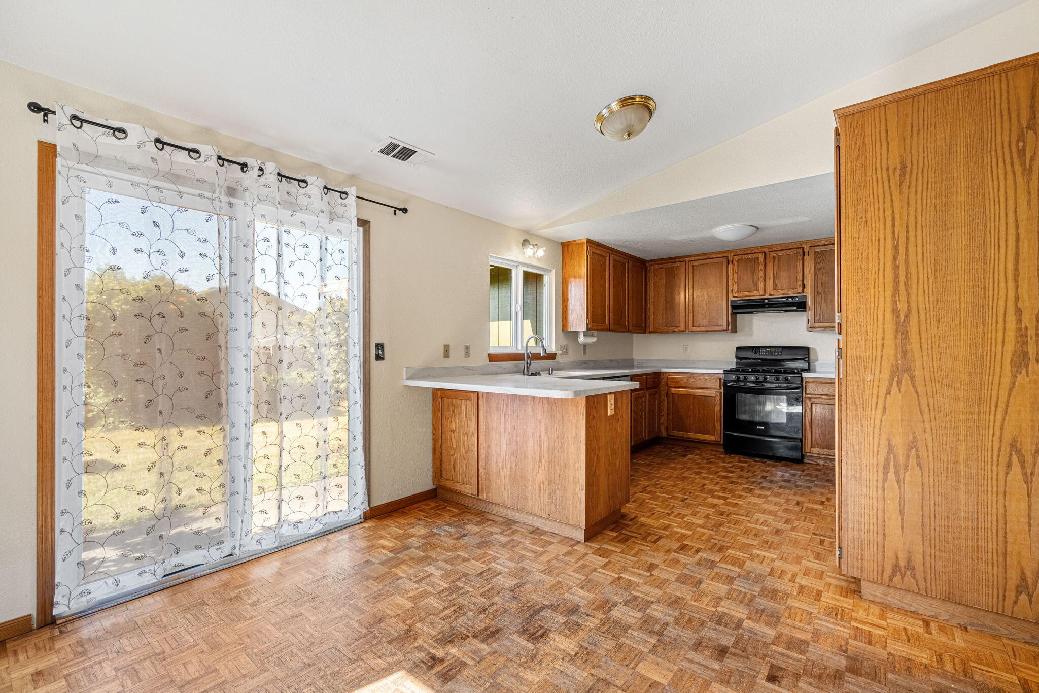 1476 Winchester Avenue, McKinleyville