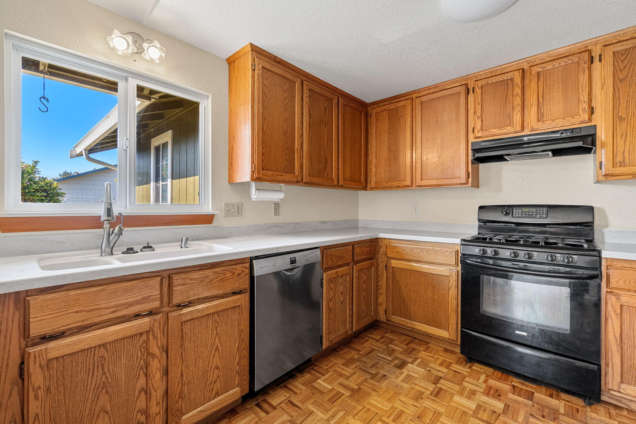 1476 Winchester Avenue, McKinleyville