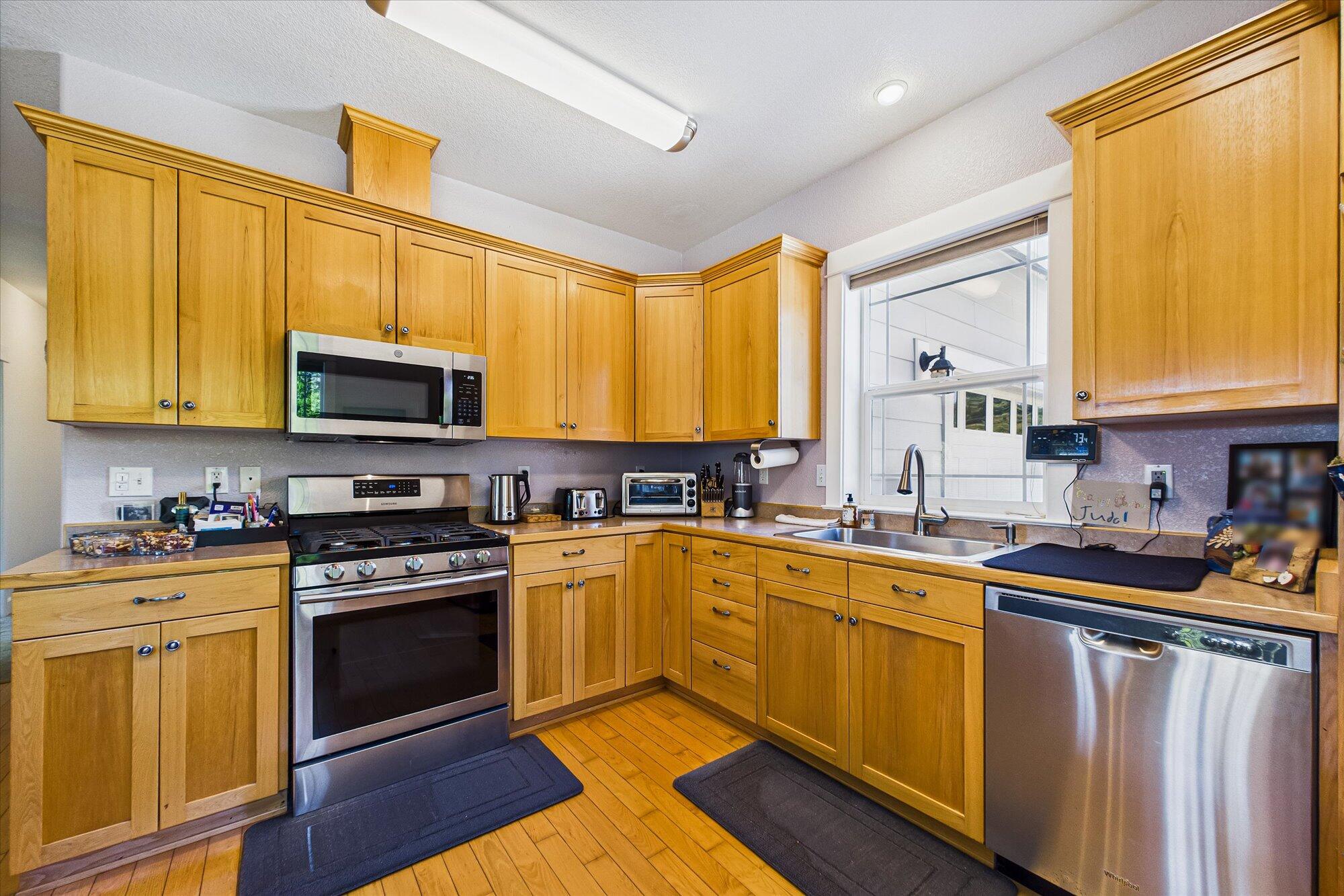 102 Larson Heights Road