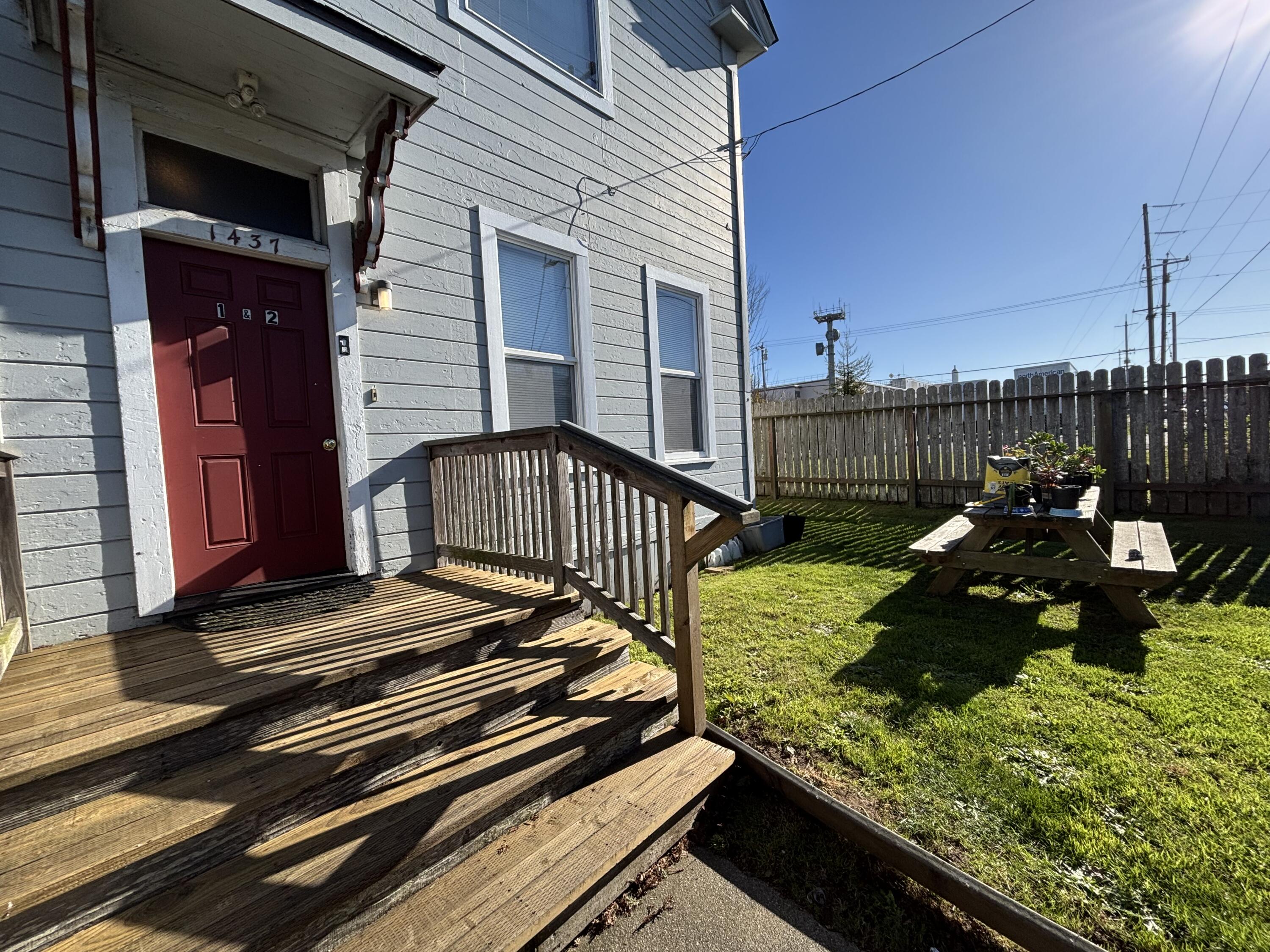 1437 Albee Street