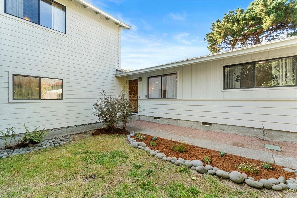 2050 11th Street