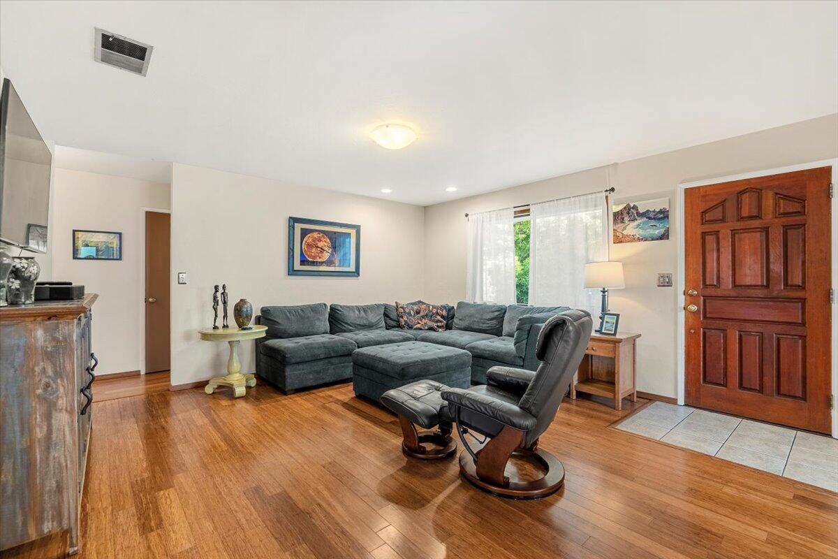 2050 11th Street