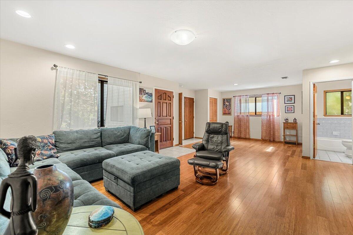 2050 11th Street