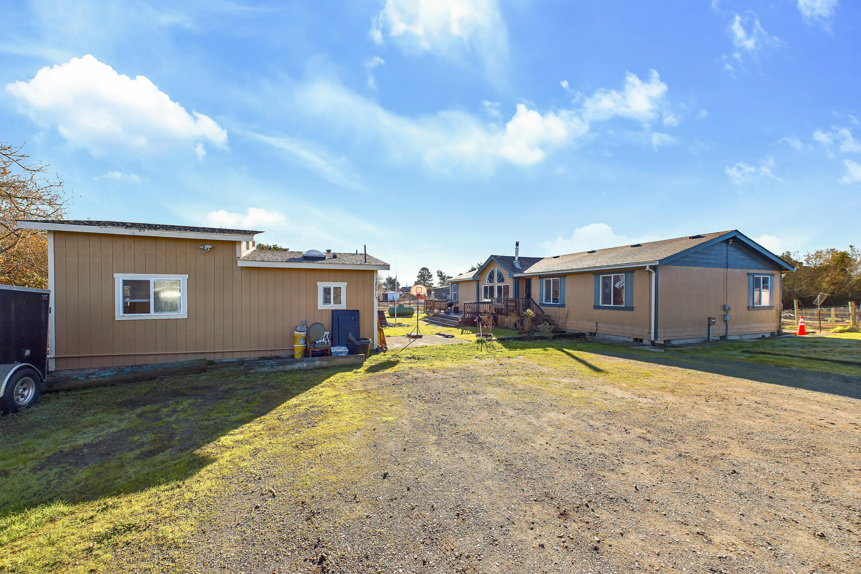 1850 Peninsula Drive